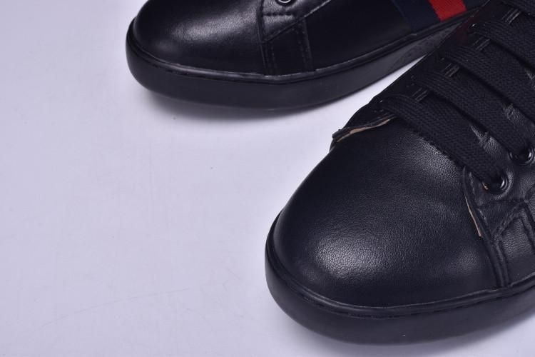 GC Ace Embroidered Low-Top Sneaker black with bee mens 431942-A38G0