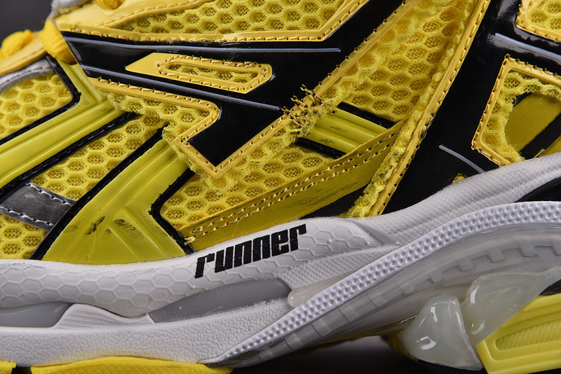 Ba*len*cia*ga runner 677403 w2rd3 0510