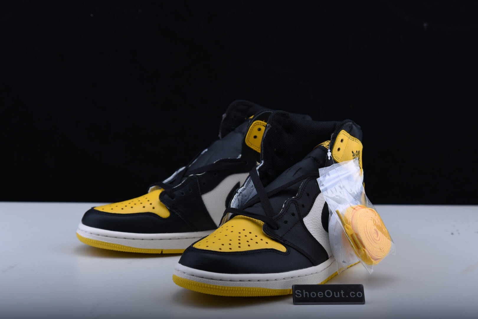 Air Jordan 1 Retro High OG “Yellow Toe” AR1020-700