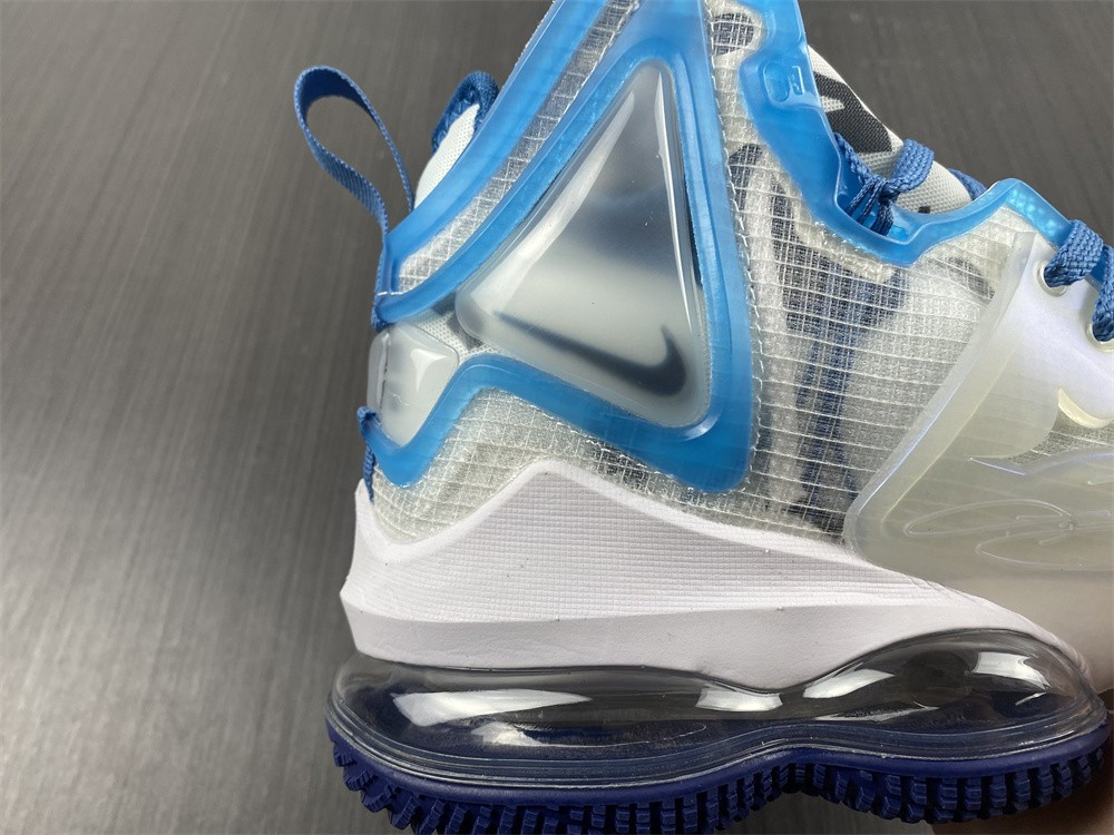 Nike Lebron 19 Space Jam DC9342-100