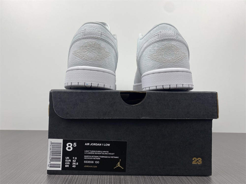 Air Jordan 1 Low “white green” 553558-130