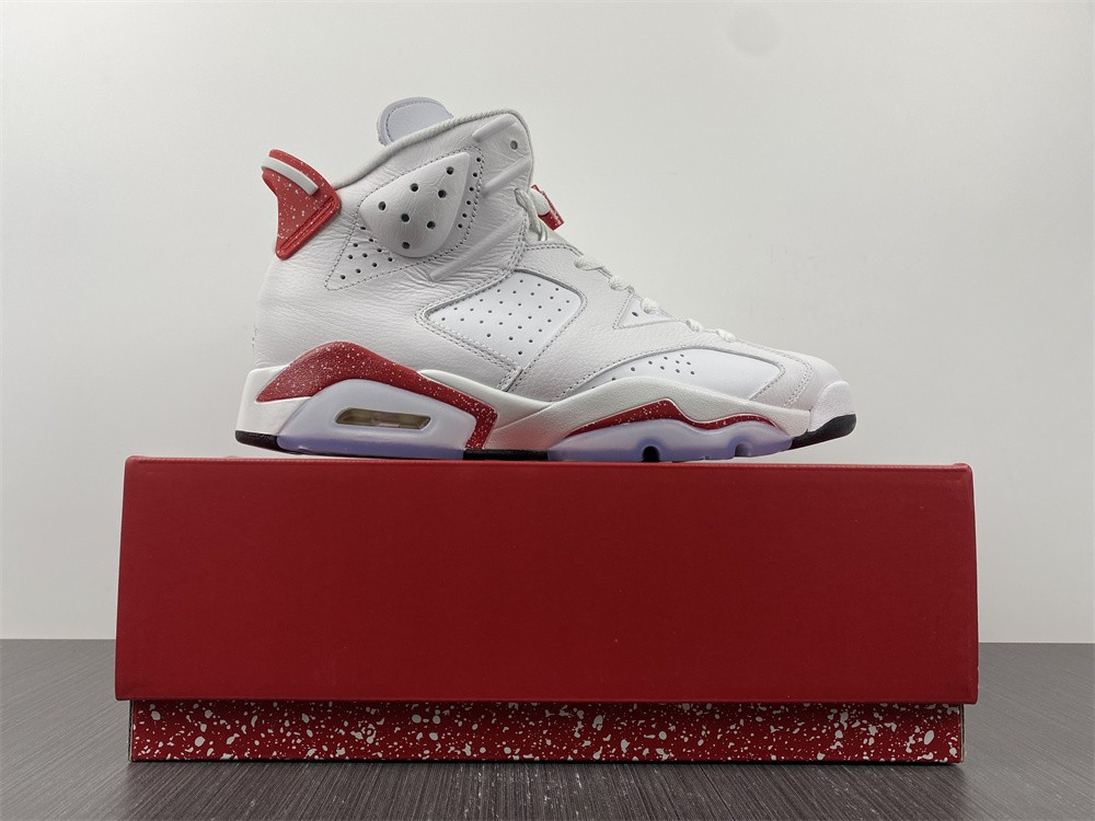 Air Jordan 6 “Red Oreo” CT8529-162