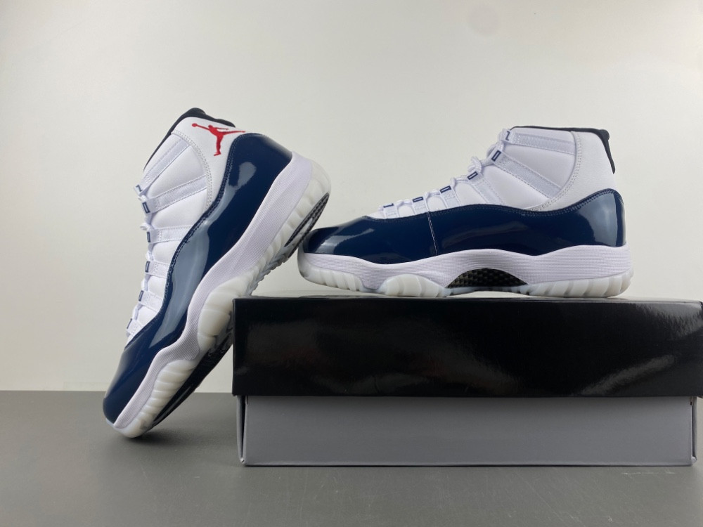Air Jordan 11 LH0296-400