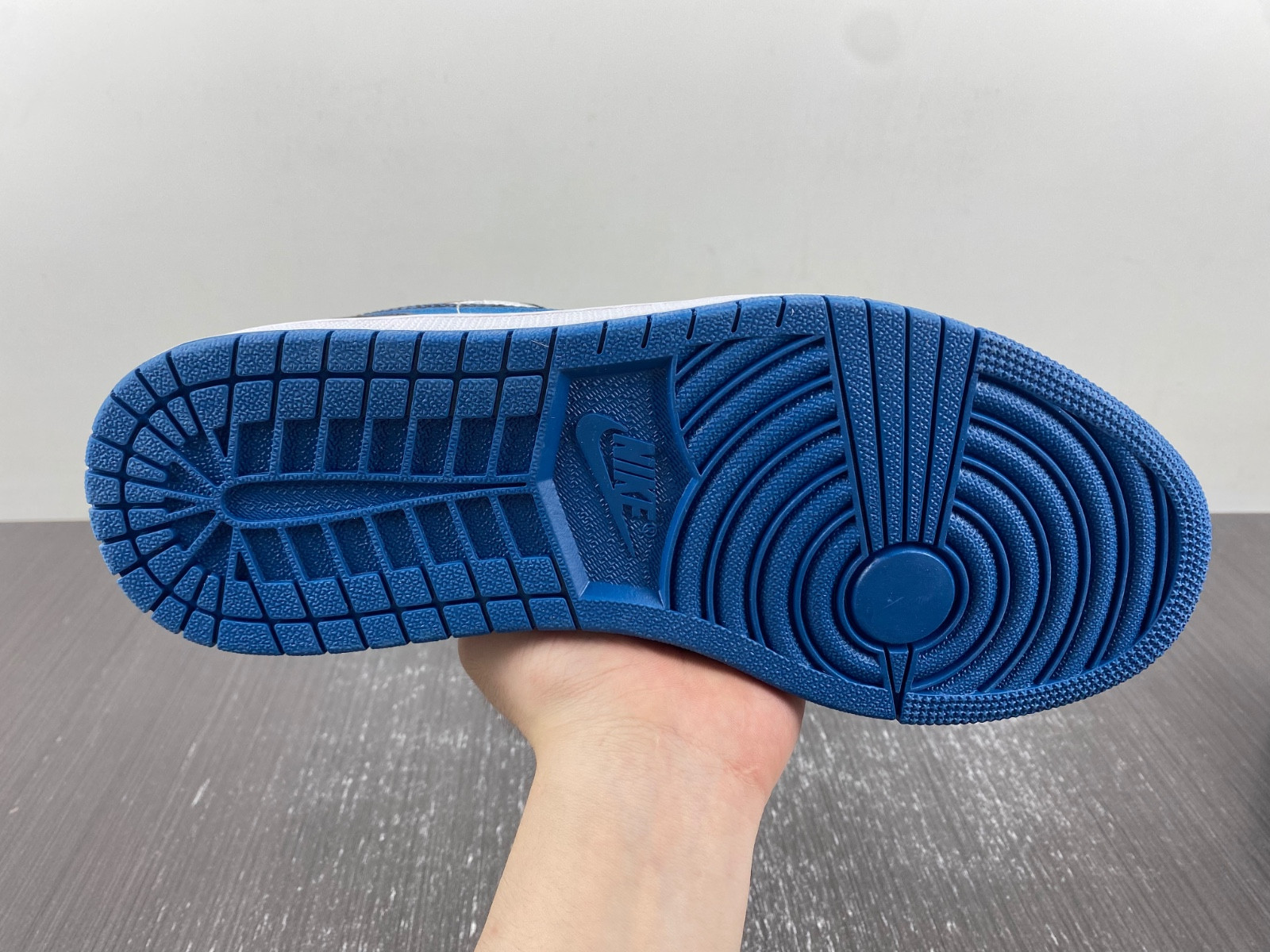 Air Jordan 1 Low SE FV3622-141