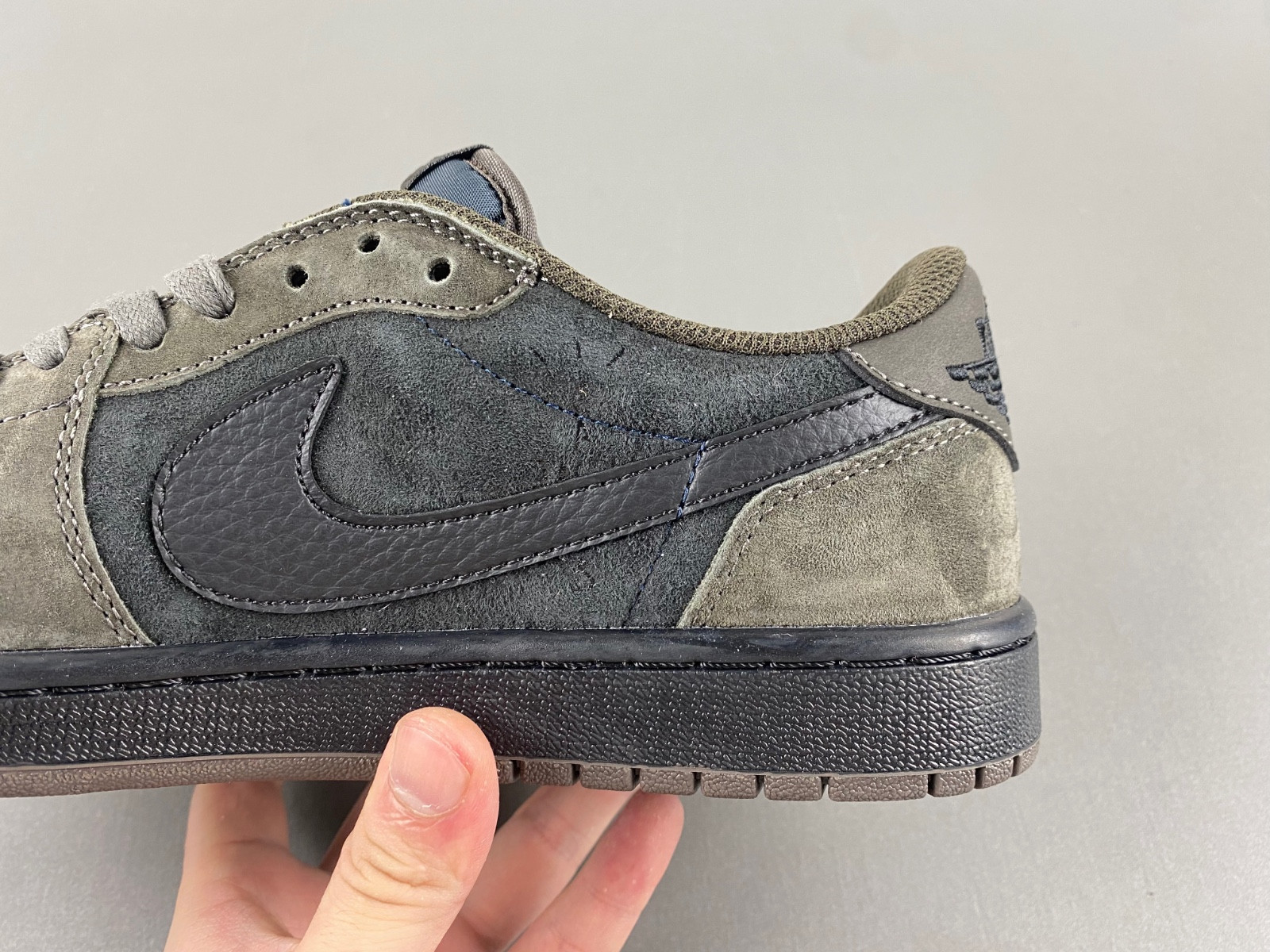 Travis Scott x Air Jordan 1 Low OG CQ4277-111