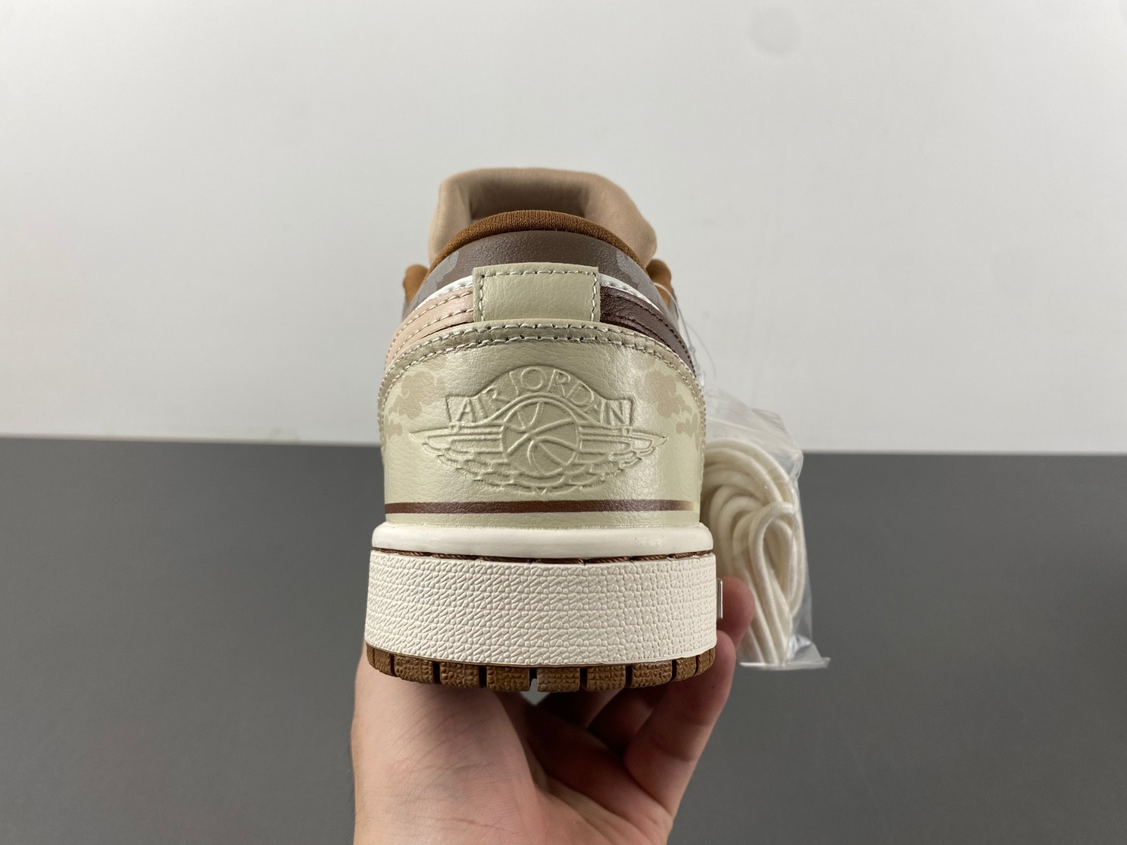 Air Jordan 1 Low HF5743-221