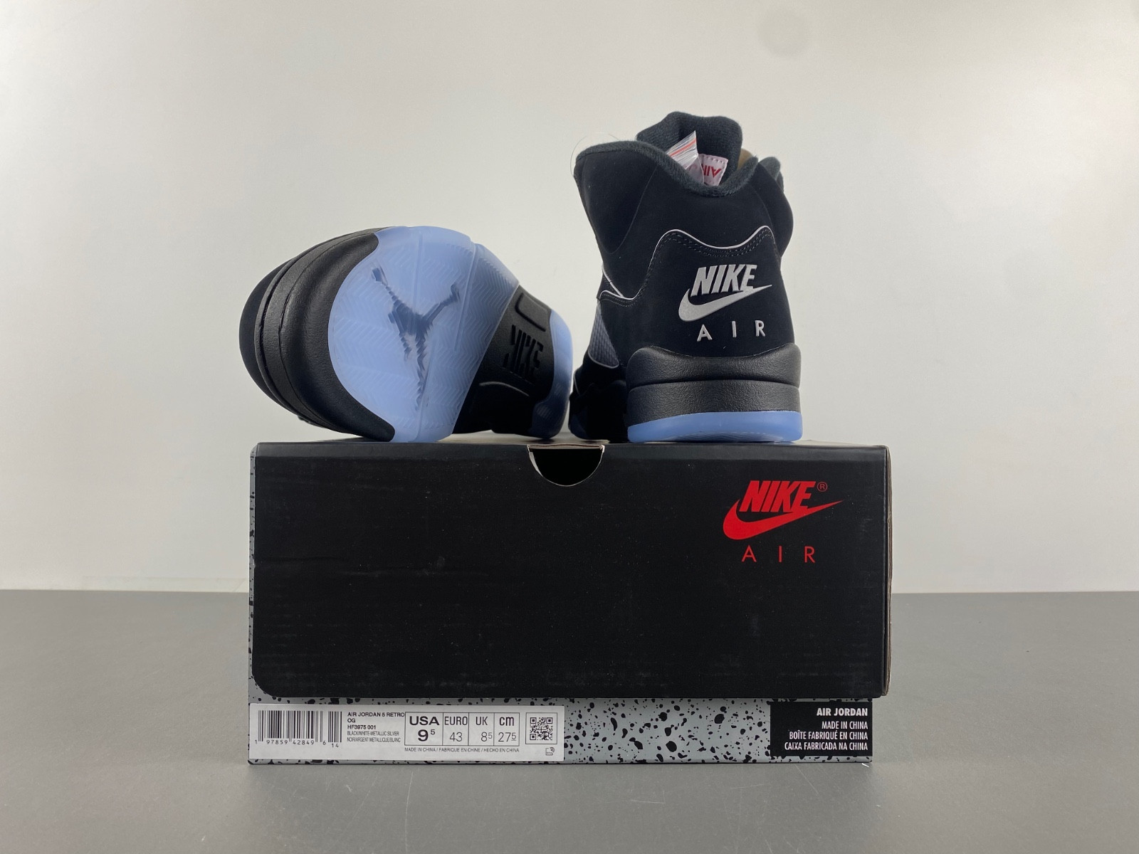 Air Jordan 5 “Black Metallic Reimagined” HF3975-001