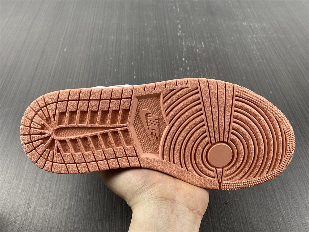 Air Jordan 1 Low GS “Light Madder Root” DM8960-801