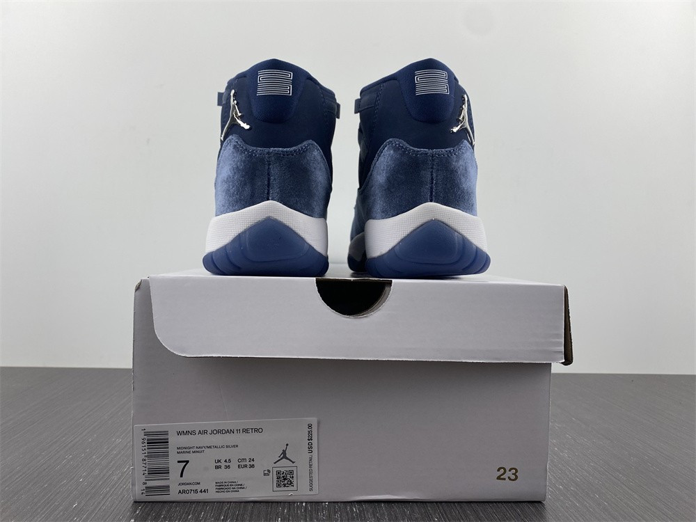Air Jordan 11 Velvet WMNS “Midnight Navy” AR0715-441