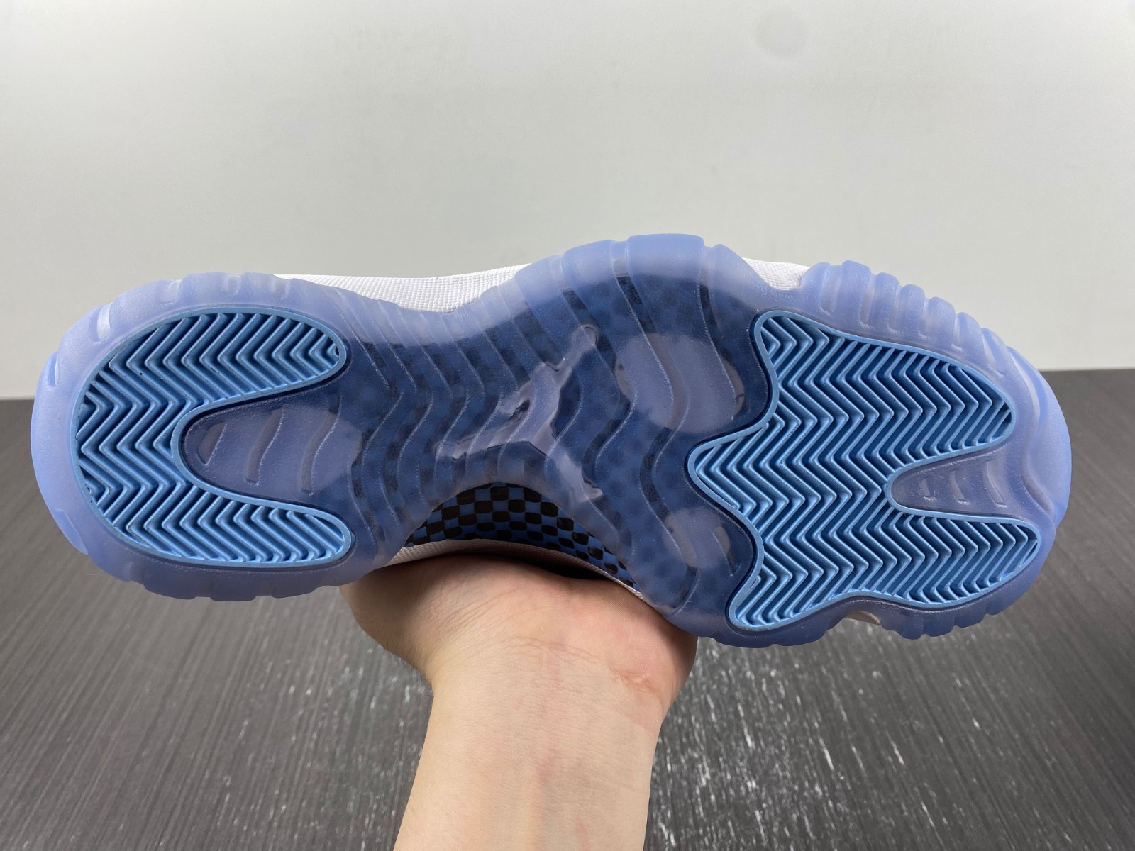 Air Jordan 11 CT8012-141