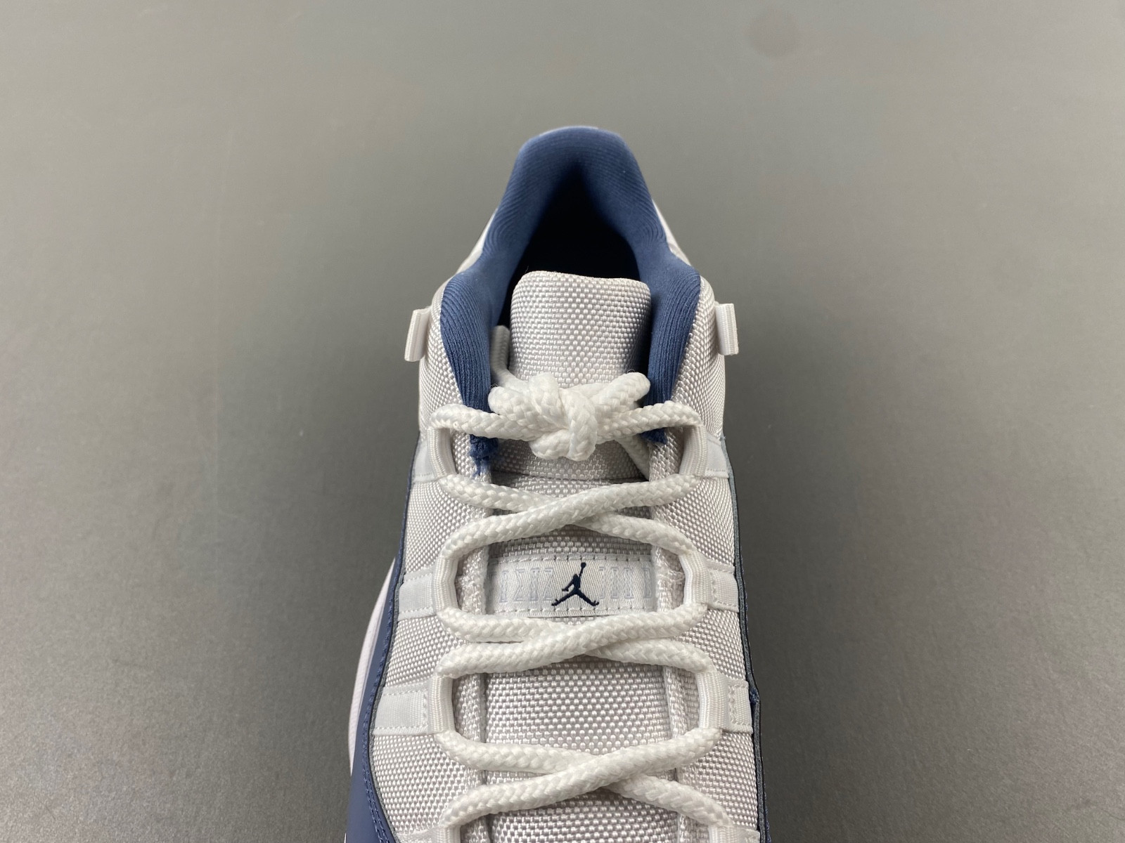 Air Jordan 11 Low FV5104-104
