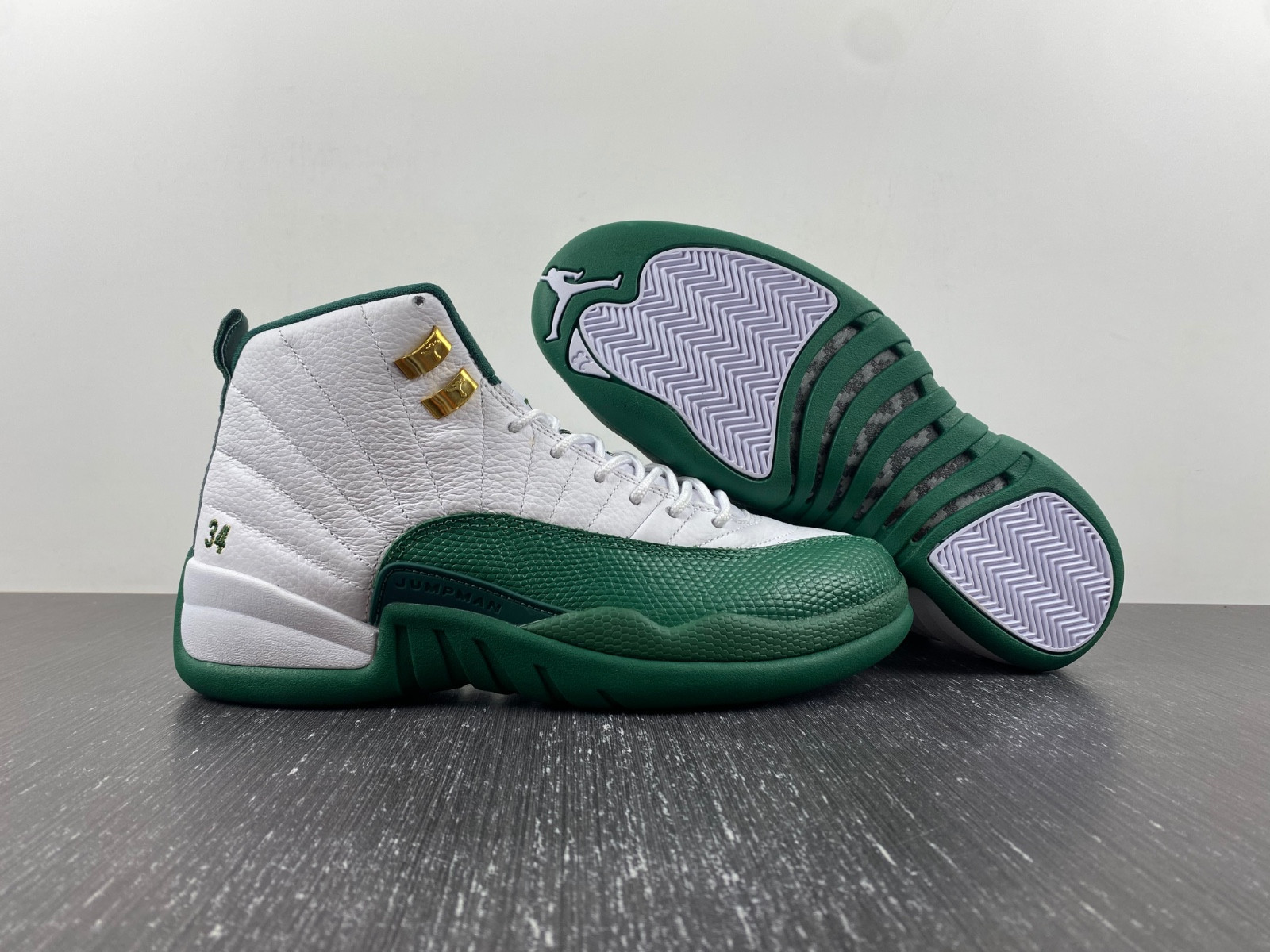 Jordan 12 136001-063