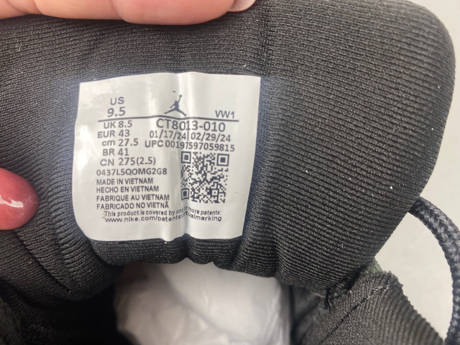 Air Jordan 12 BLACK/WOLF GREY CT8013-010