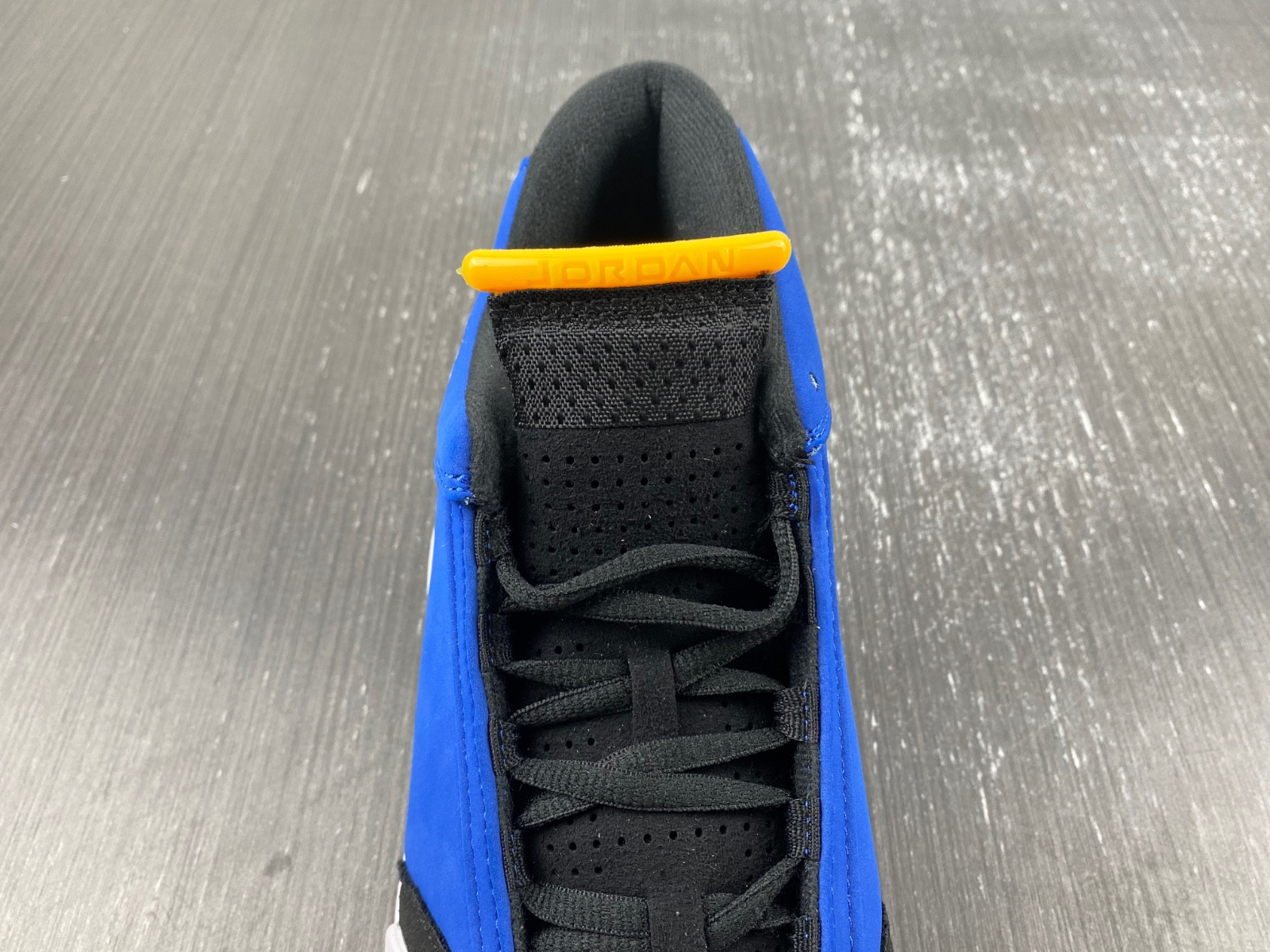 Air Jordan 14 “Laney” 487471-407