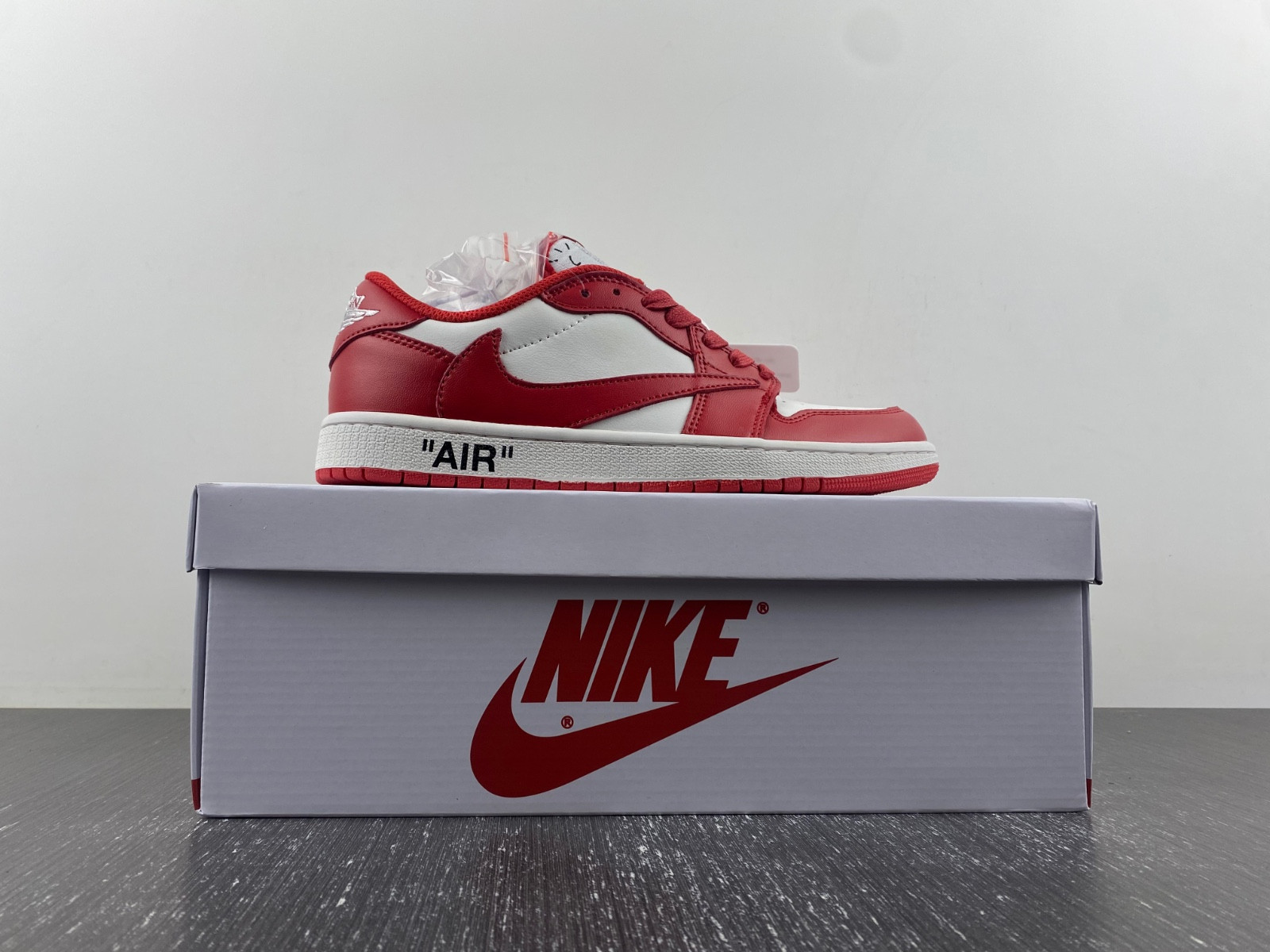 OFF-WHITE x Travis Scott x Air Jordan 1 DM7890-103