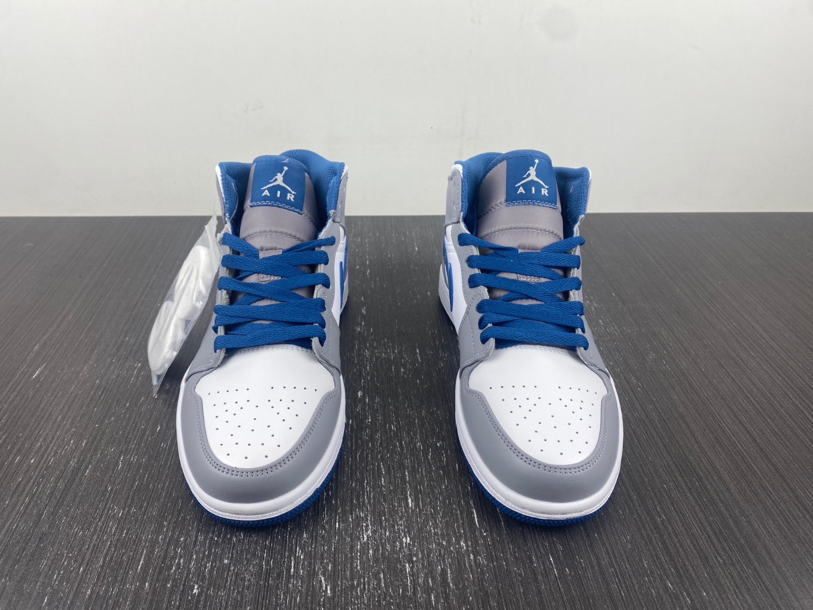 Jordan 1 Mid True Blue  DQ8426-014