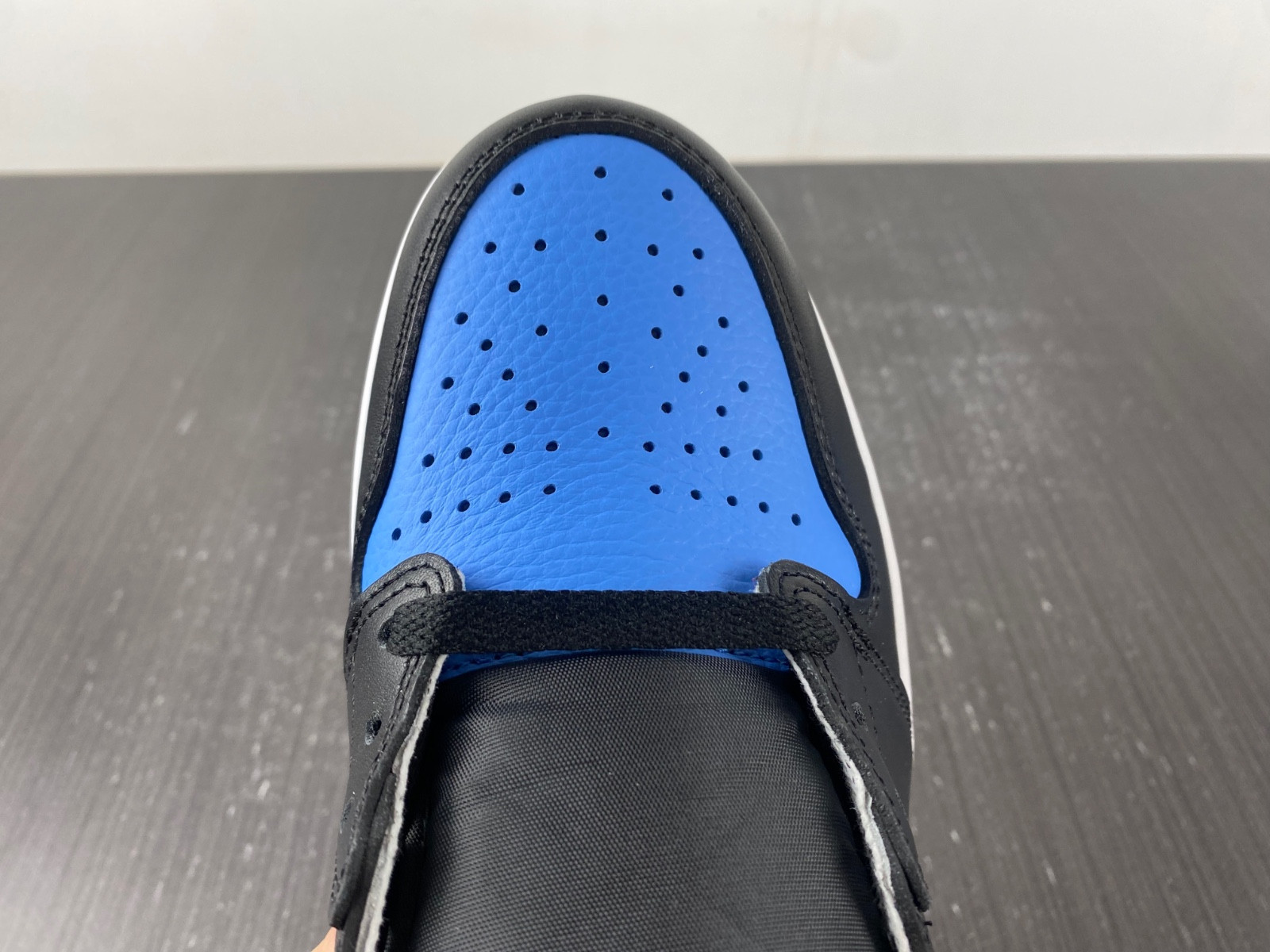 Air Jordan 1 High OG “University Blue” DZ5485-400