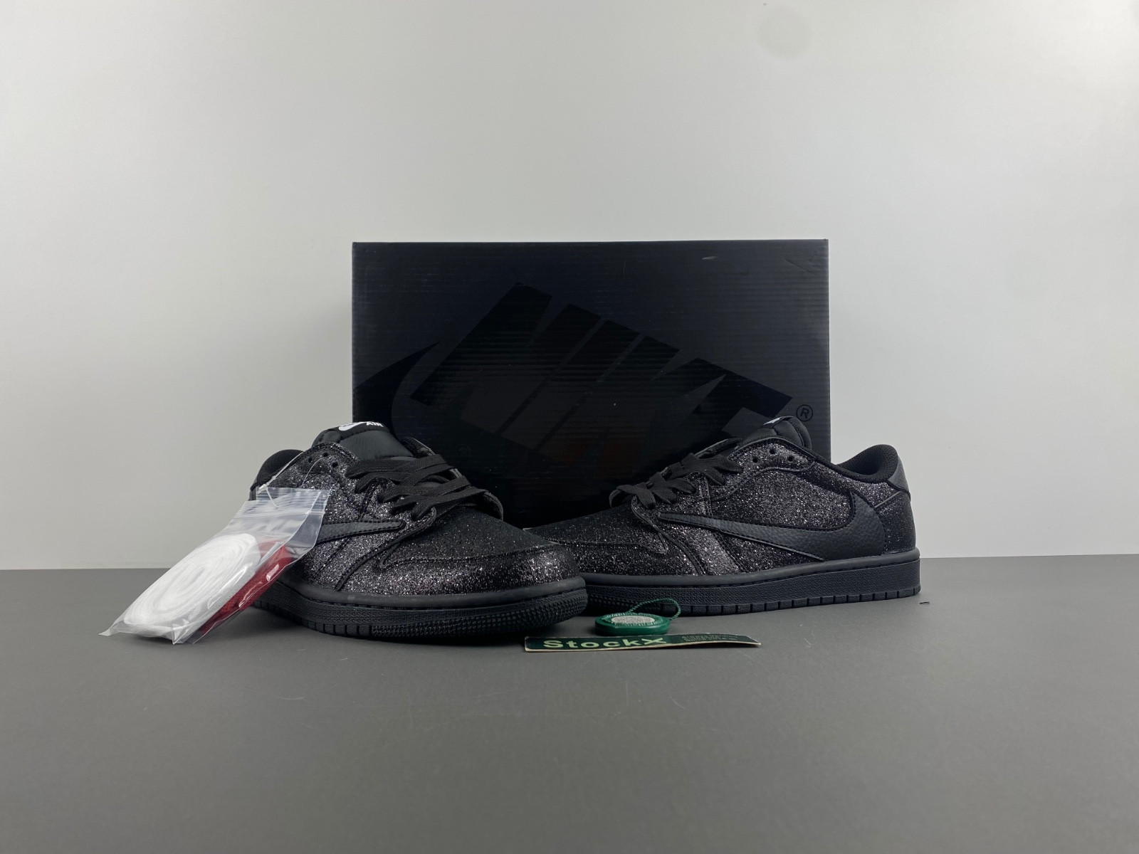Travis Scott x Air Jordan 1 DM7866--282