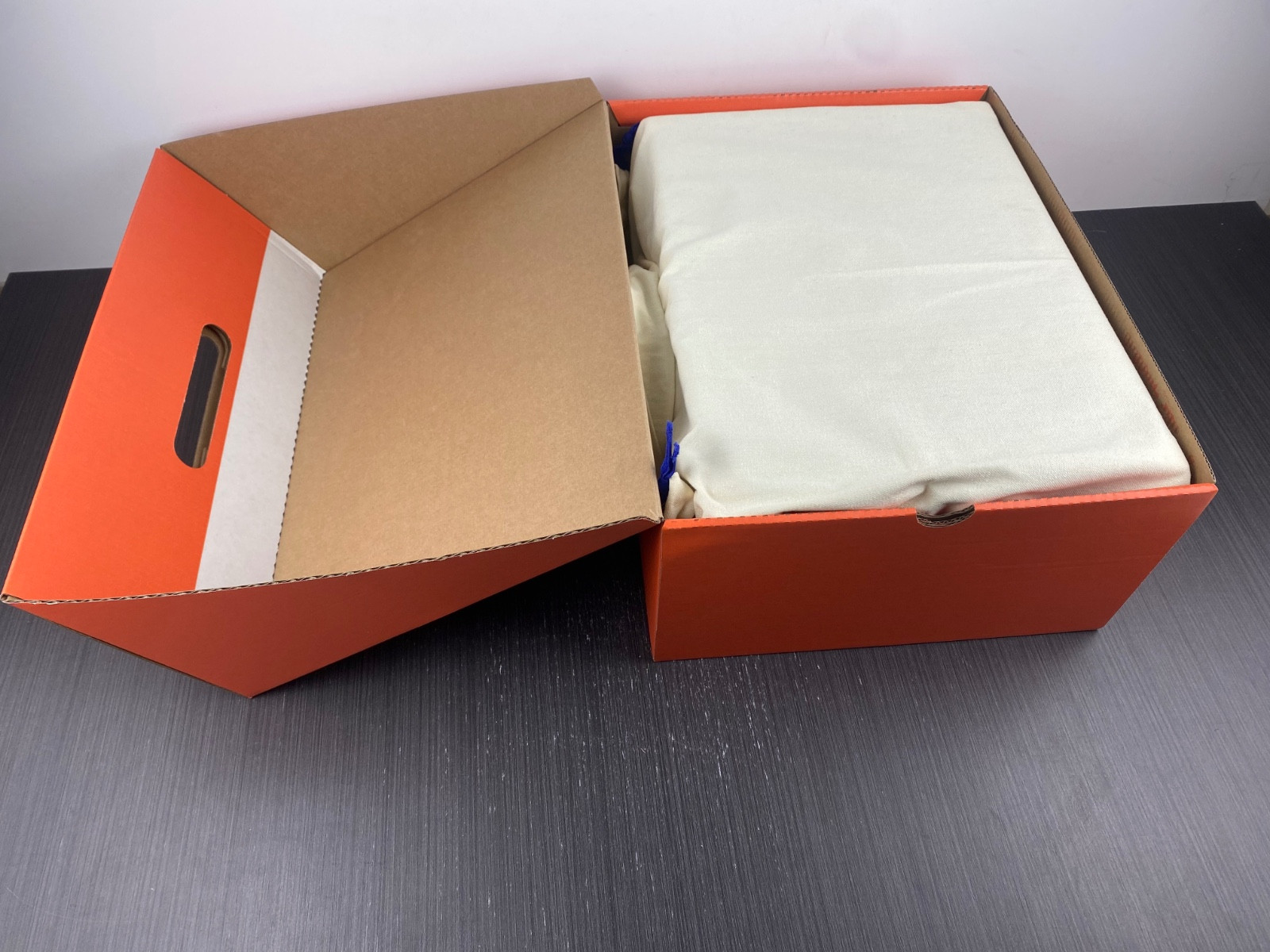 Air Jordan 1 Low L*V