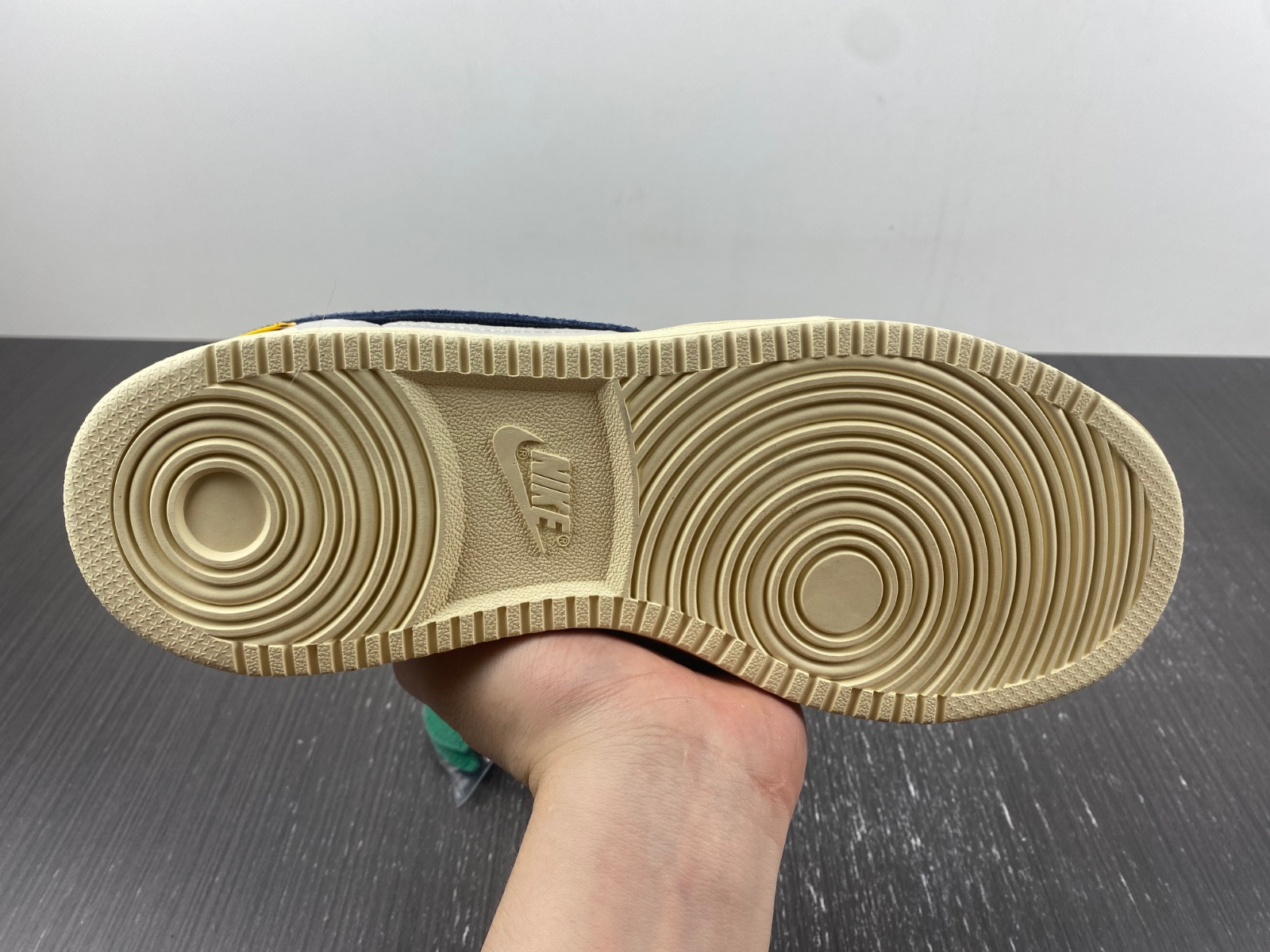 Union x AJKO 1 Low DZ4864-100