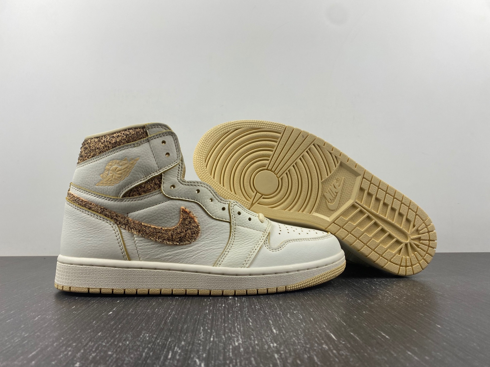 Air Jordan 1 High OG “Craft” FD8631-100