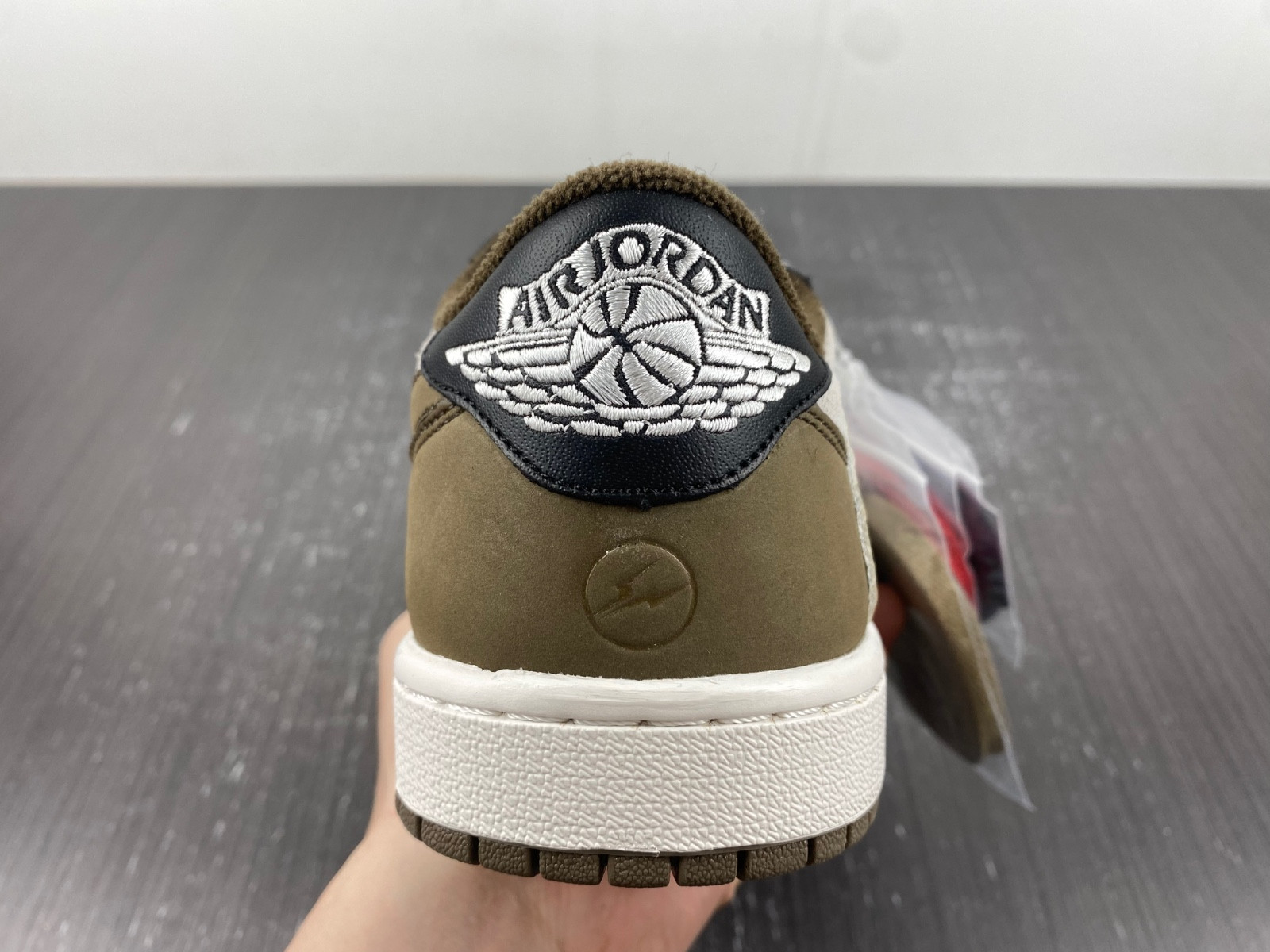 Travis Scott x Air Jordan 1 Low DM7866-902