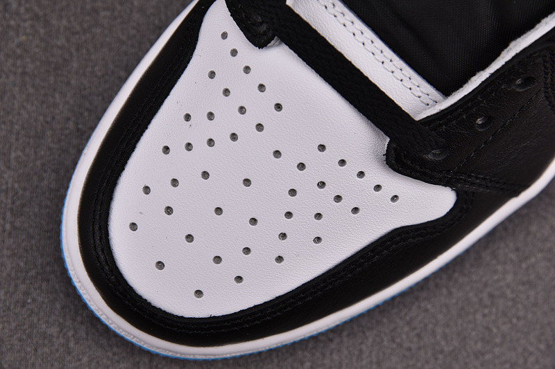 Air Jordan 1 Low OG “UNC” CZ0790-104