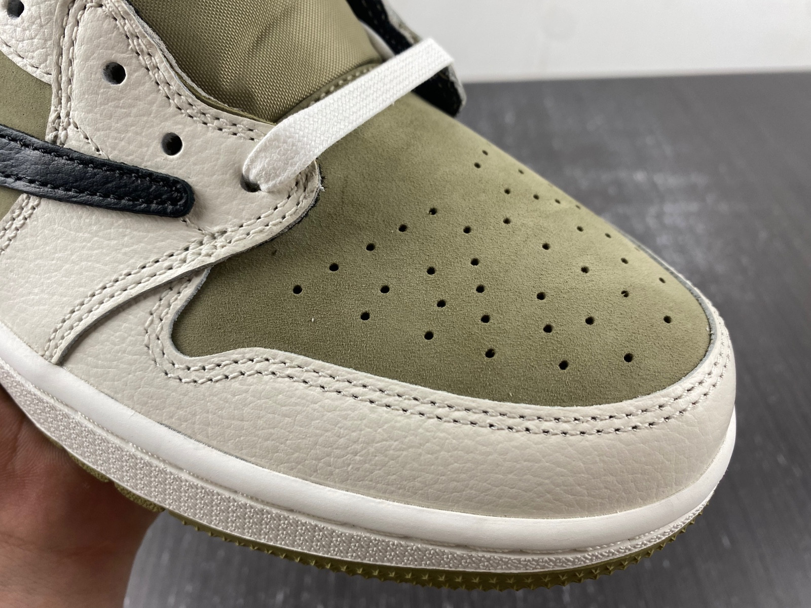 Travis Scott x Air Jordan 1 Low Golf FZ3124-200