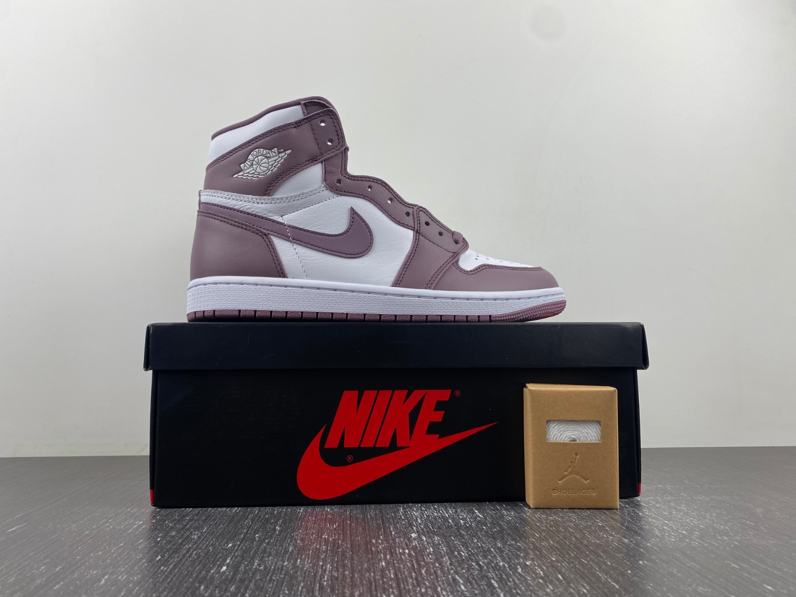 Air Jordan 1 High OG “Sky J Mauve” DZ5485-105