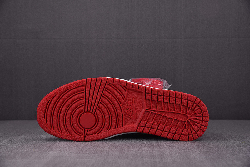 Air Jordan 1 Retro Low‘Chicago 705329-600