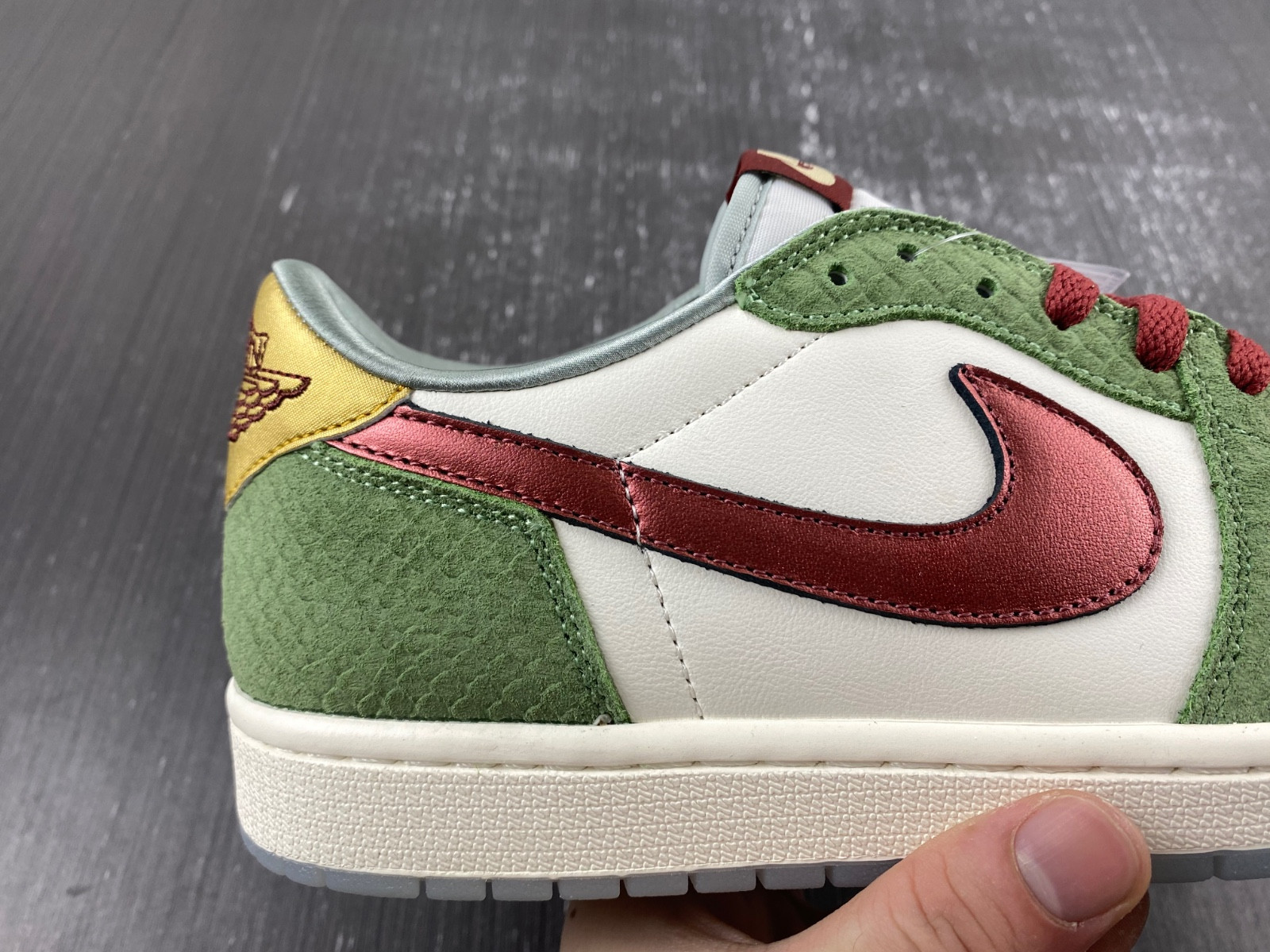 Air Jordan 1 Low OG “Year of the Dragon” FN3727-100