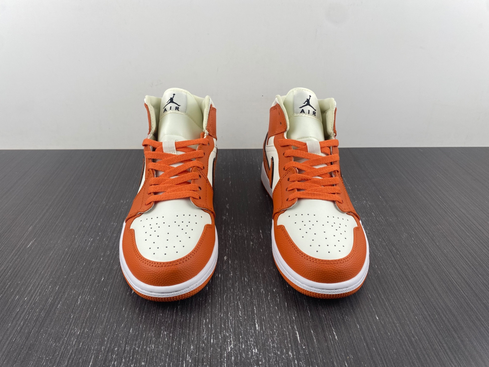 Jordan 1 Mid SE Sport Spice DV1302-100