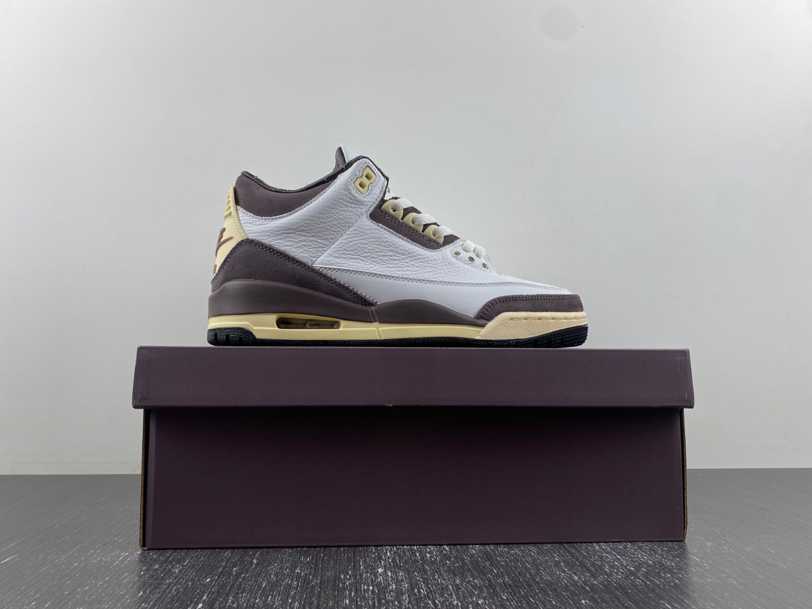 Air Jordan 3 DH3434-113