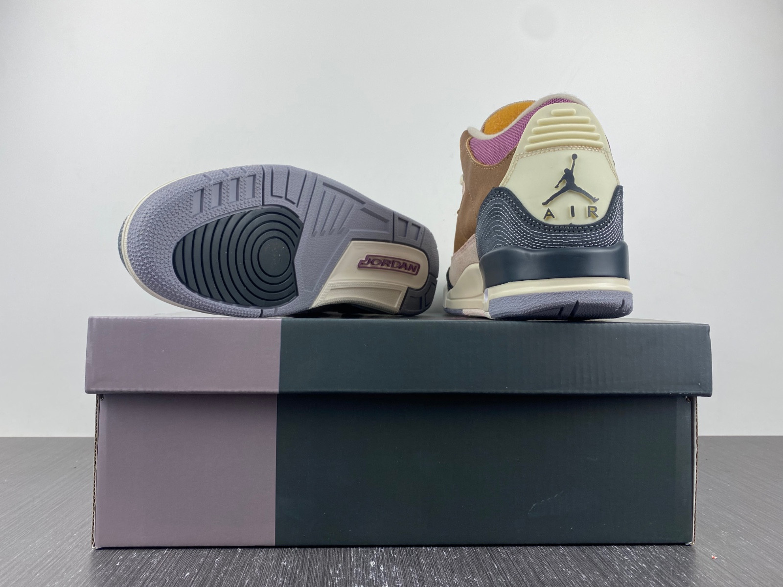 Jordan 3 Retro Winterized Archaeo Brown DR8869-200