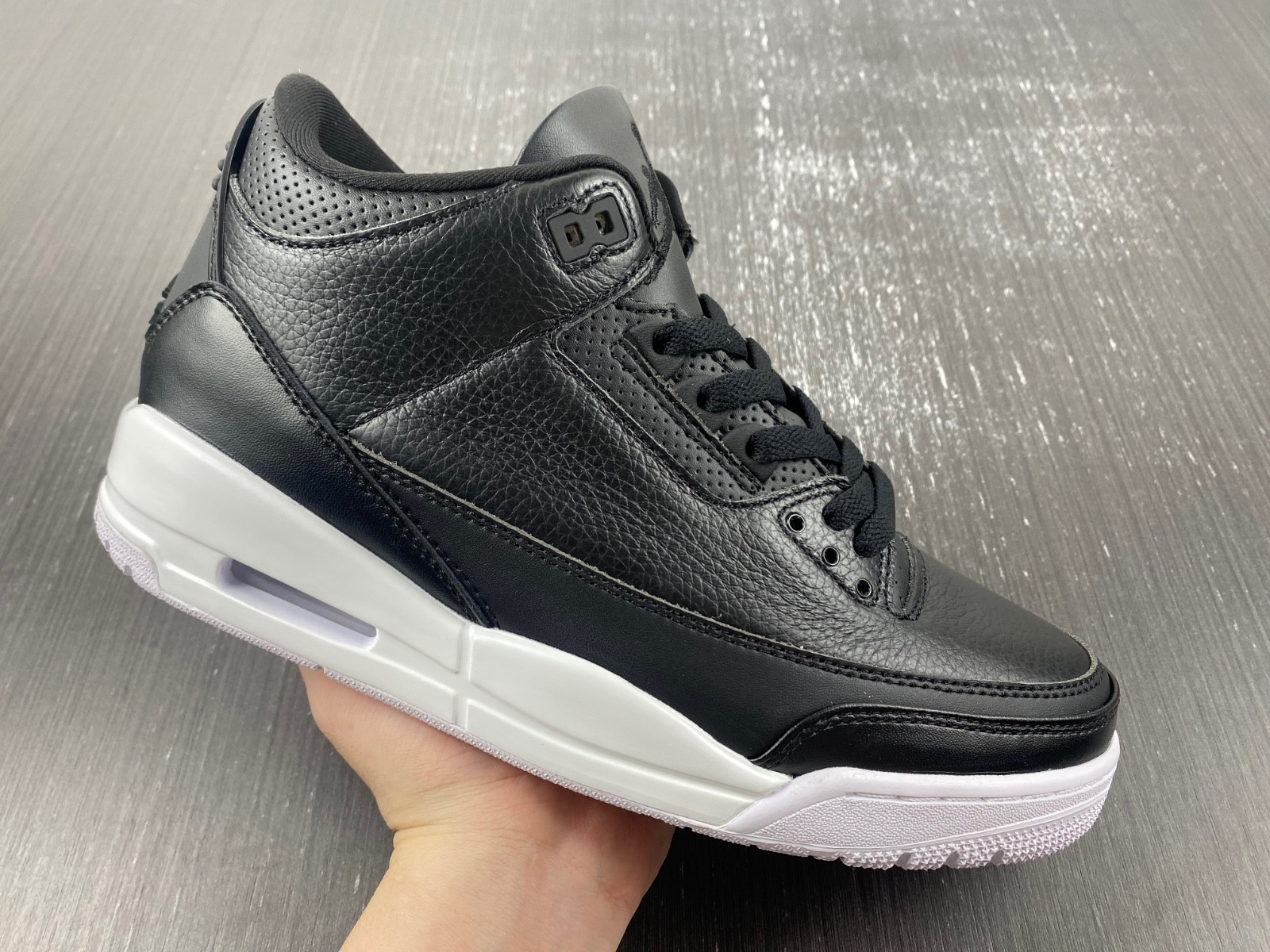 Air Jordan 3 “Cyber Monday” 136064-020