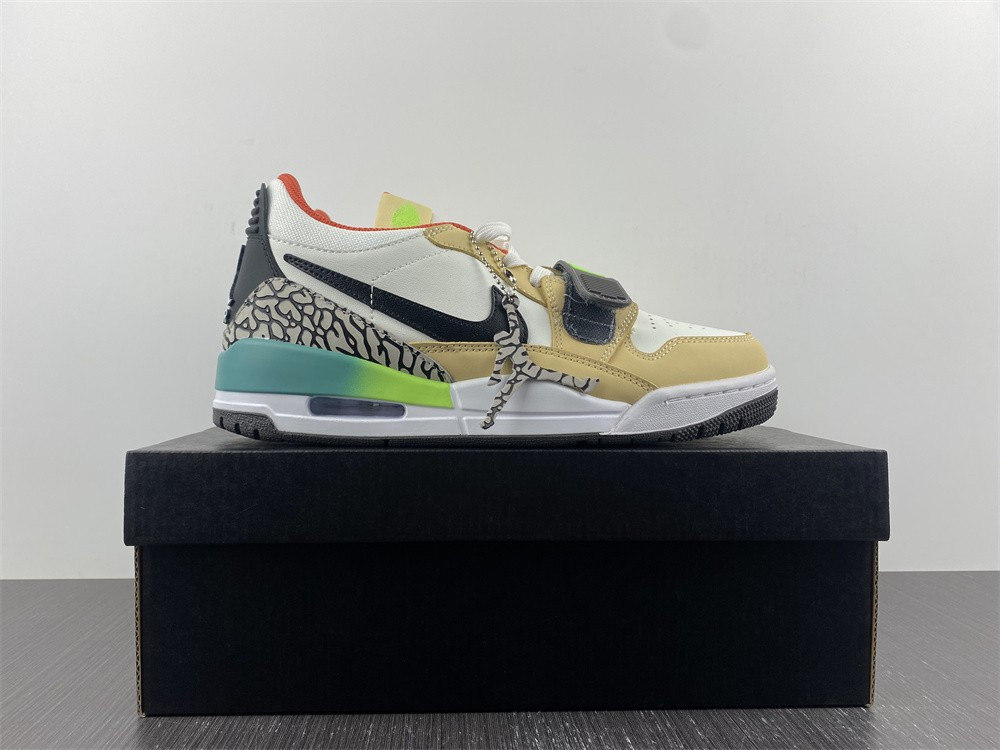 Jordan Legacy 312 Low DZ2762-101