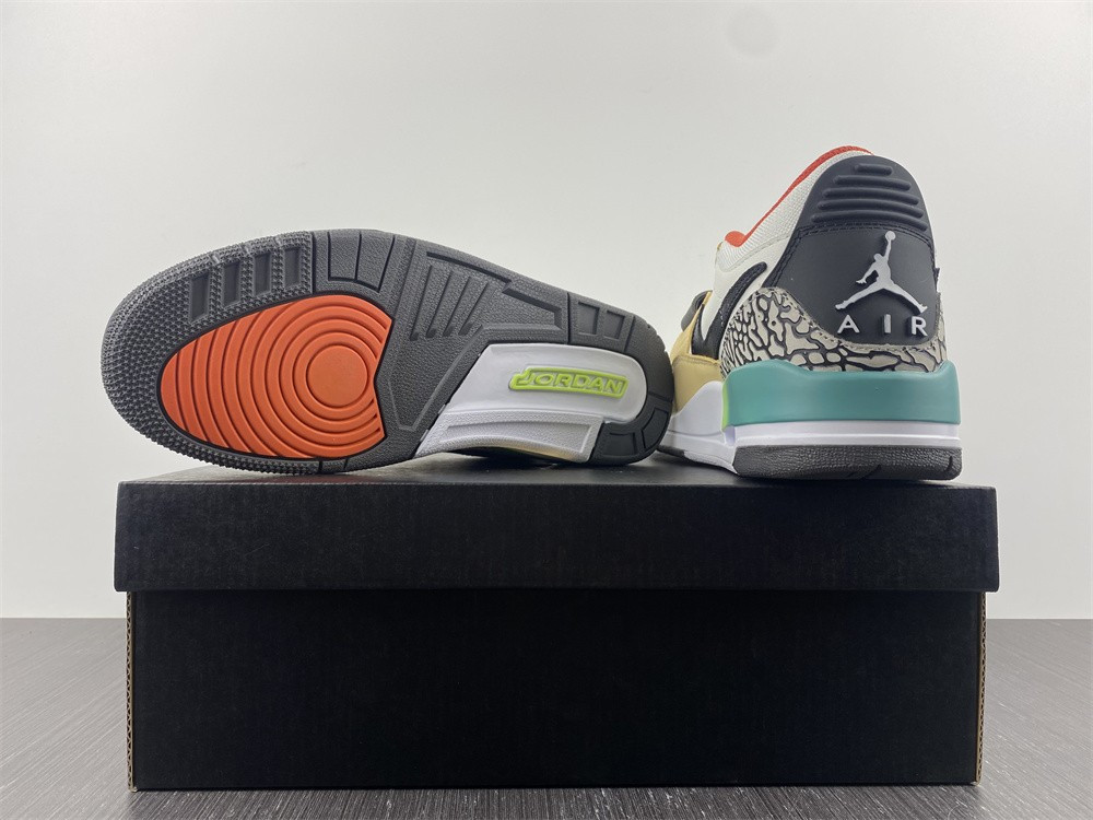 Jordan Legacy 312 Low DZ2762-101