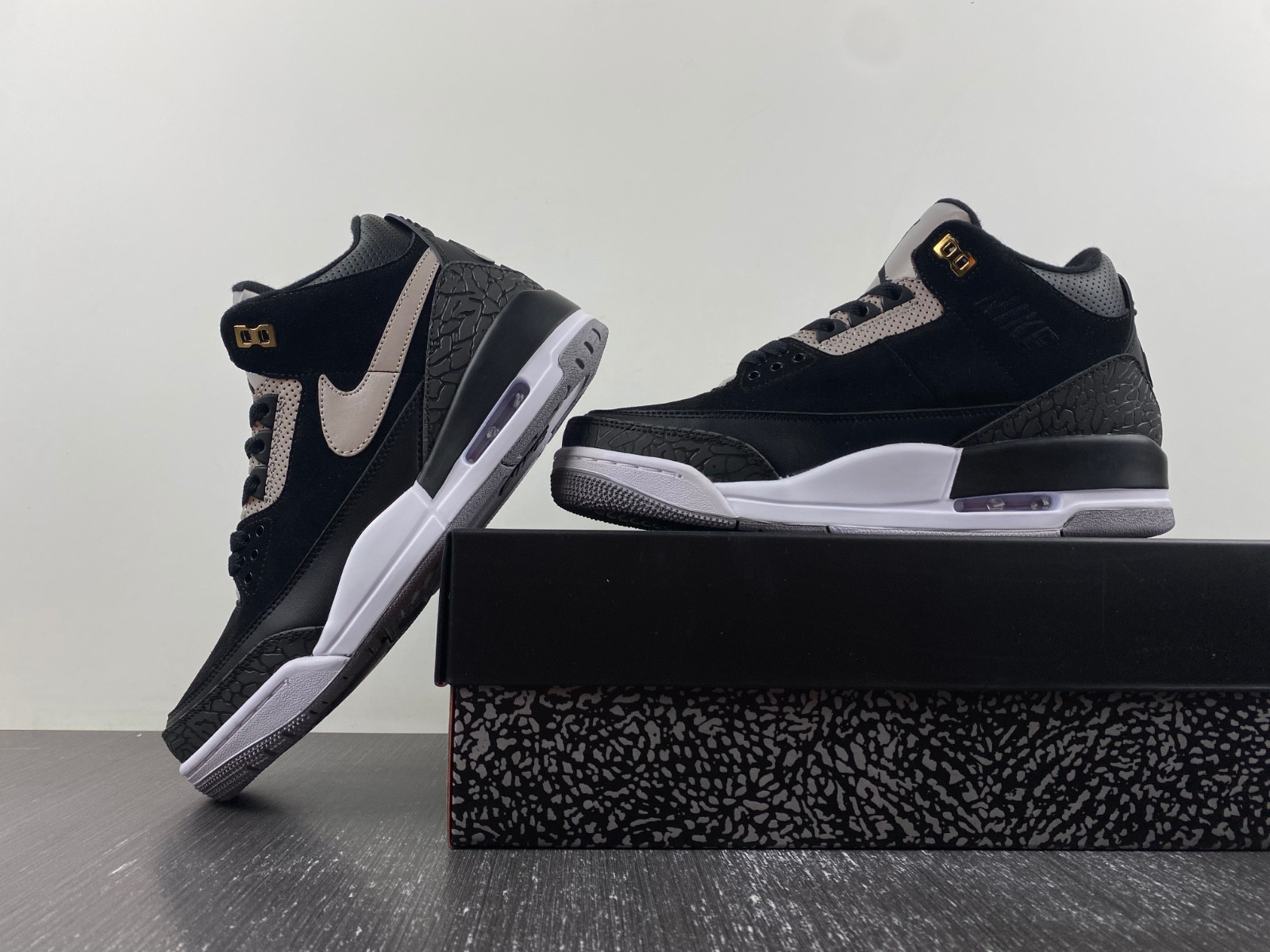 Air Jordan 3 Tinker Black/Cement Grey CK4348-007