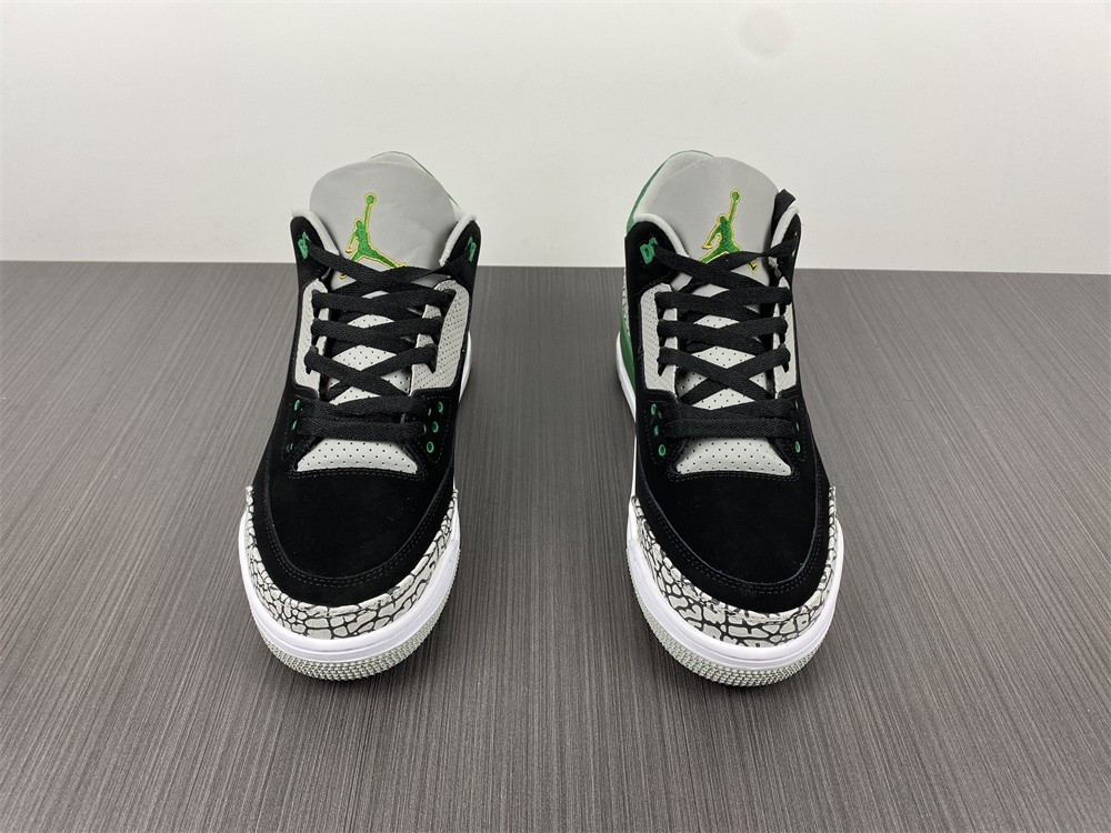Air Jordan 3 “Pine Green” CT8532-030