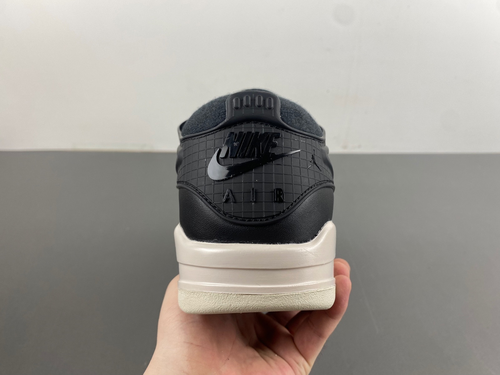 Air Jordan 4 RM FQ7939-001