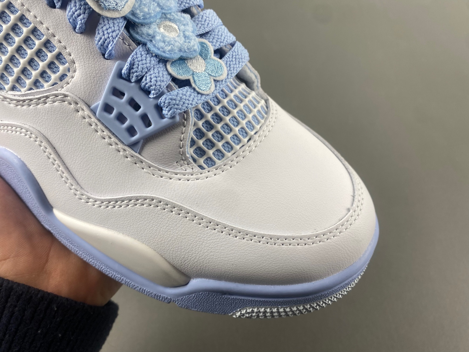 Air Jordan 4 “Forget Me Not” (W) HV0823-100