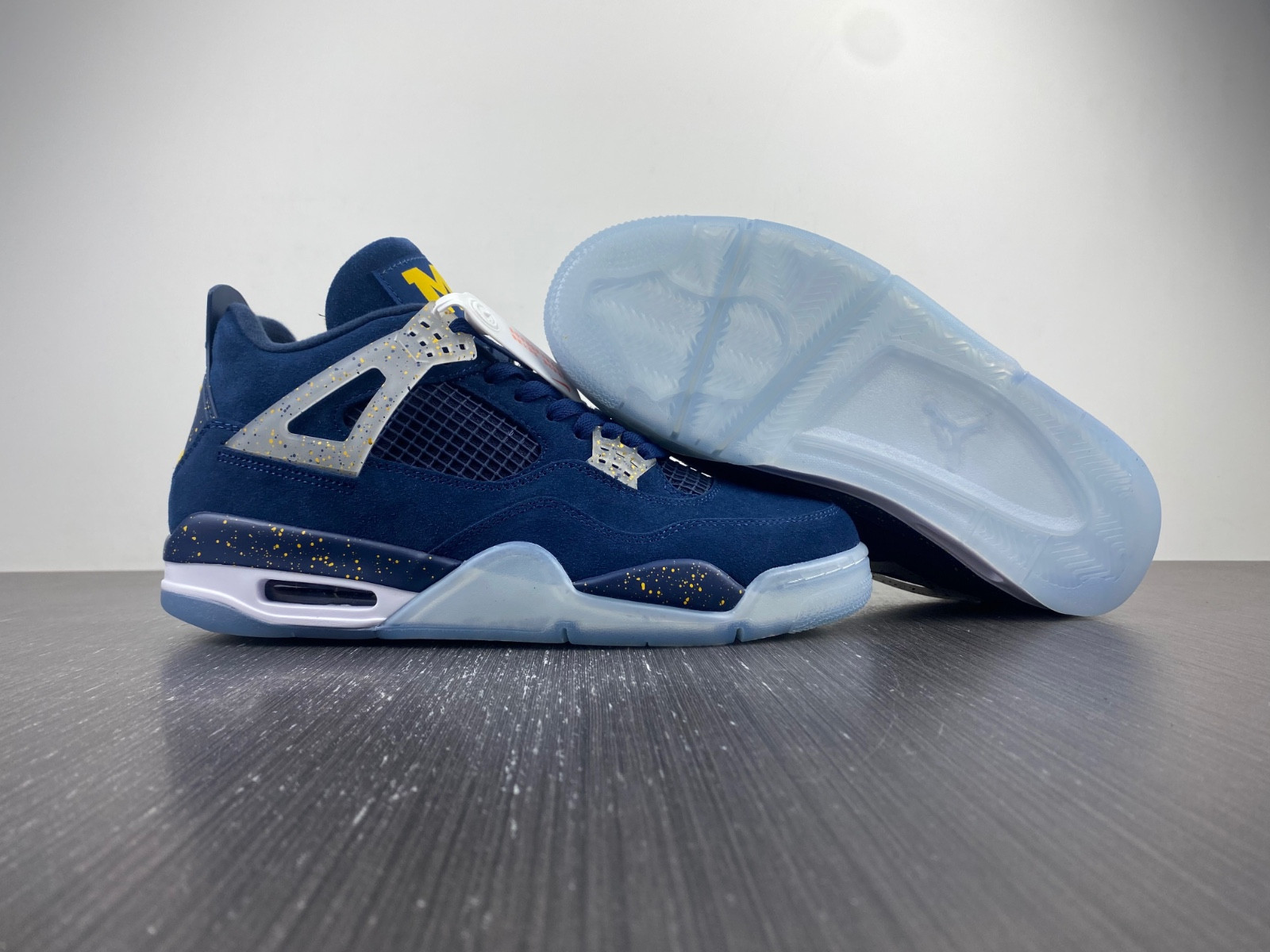 Jordan 4 Retro Michigan (PE) AJ4-1036660