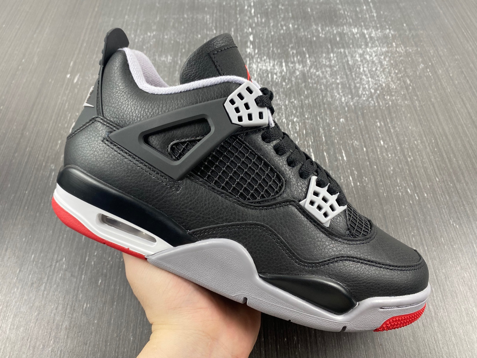 Air Jordan 4 “Bred Reimagined” FV5029-006