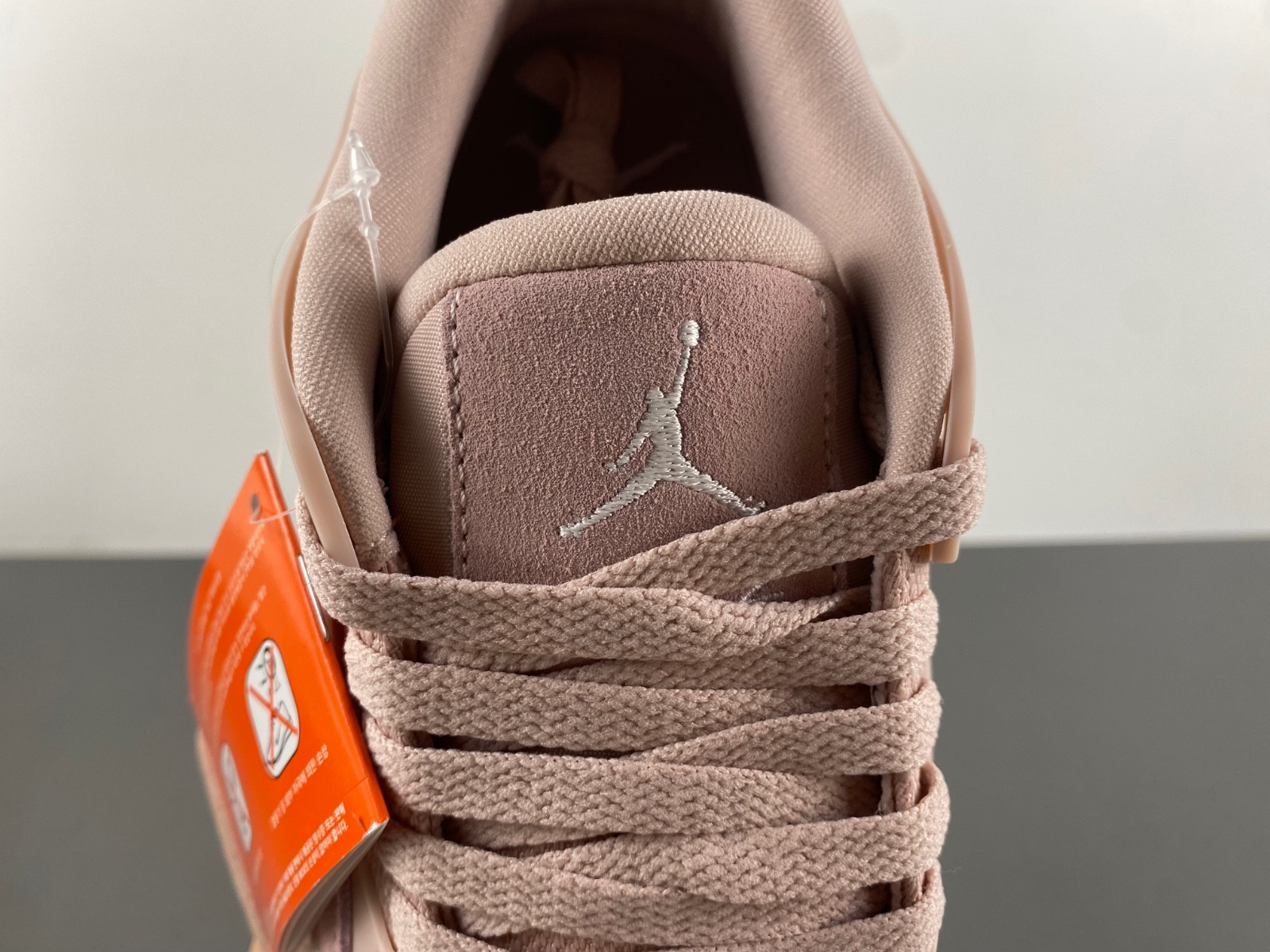 Air Jordan 4 PM “Pink Oxford” (W)  FQ7940-600