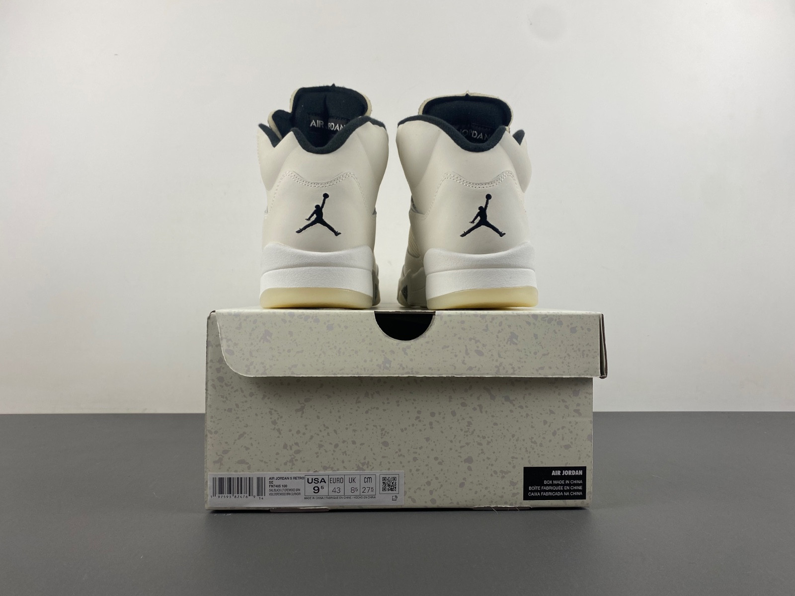 AIR JORDAN 5 RETRO