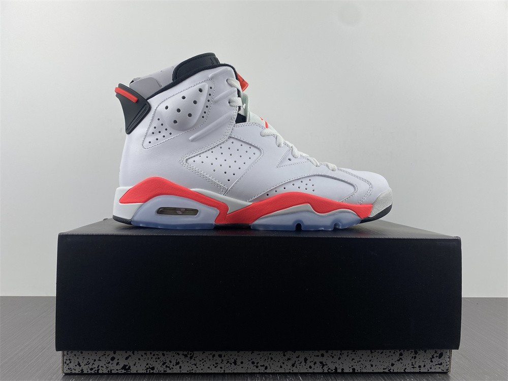 Air Jordan 6 ＂White Infrared＂ 384664-123