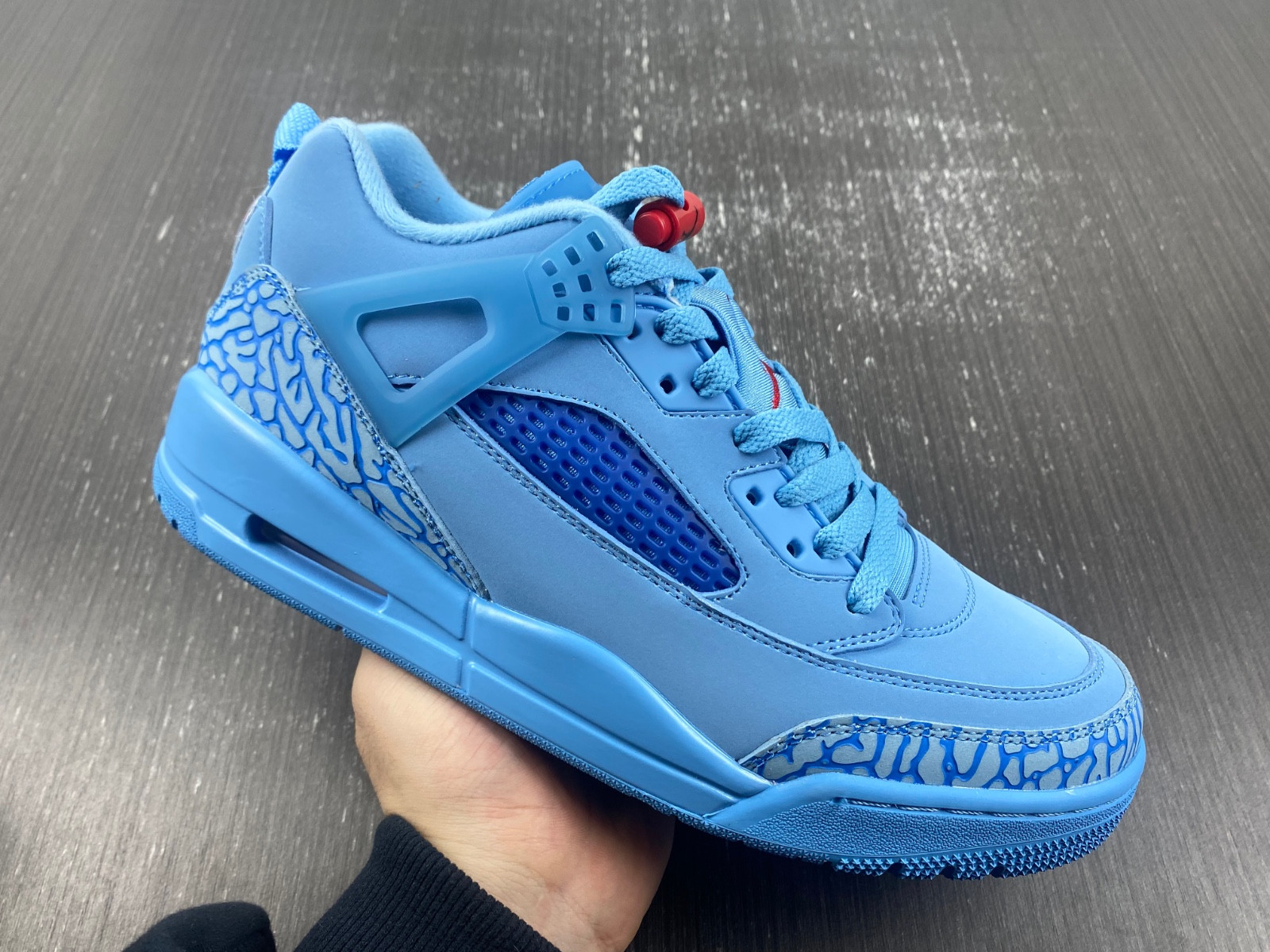 Jordan Spizike Low “Houston Oilers” FQ1759-400
