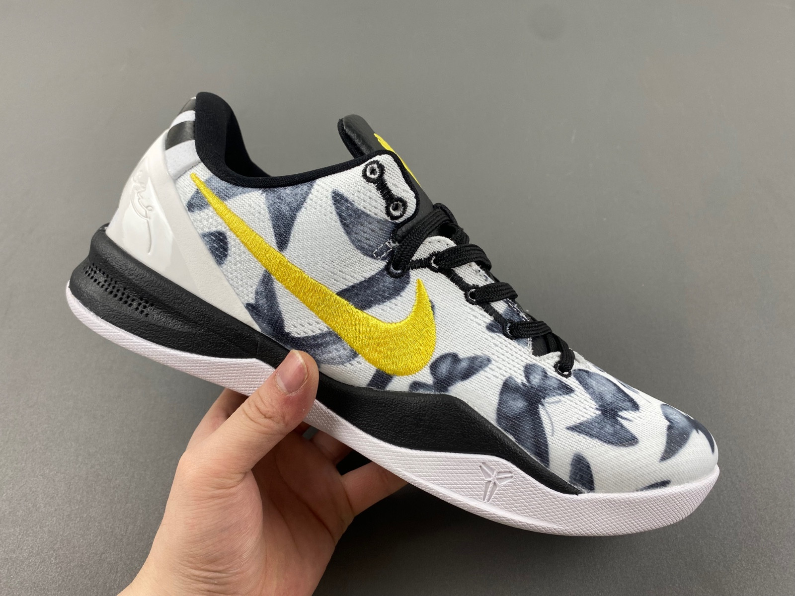 Nike Kobe 8 Protro “Mambacita” FV6325-100