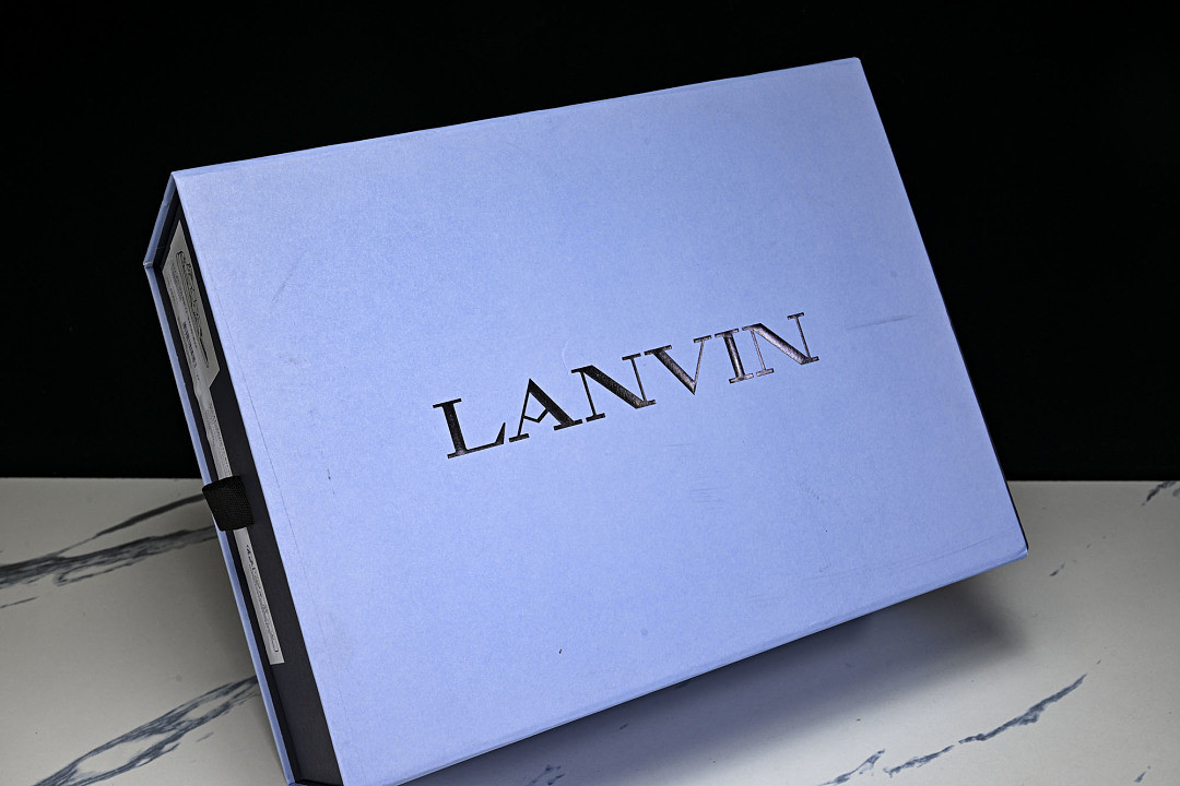 LanV sneakers