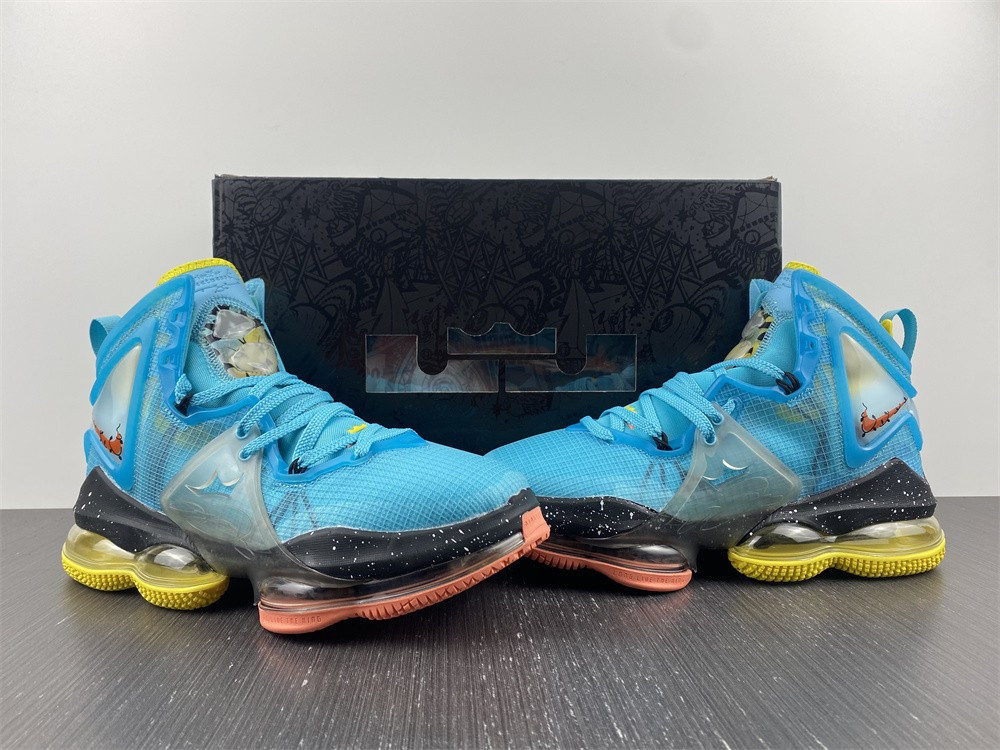 Nike LeBron 19 DC9338-400